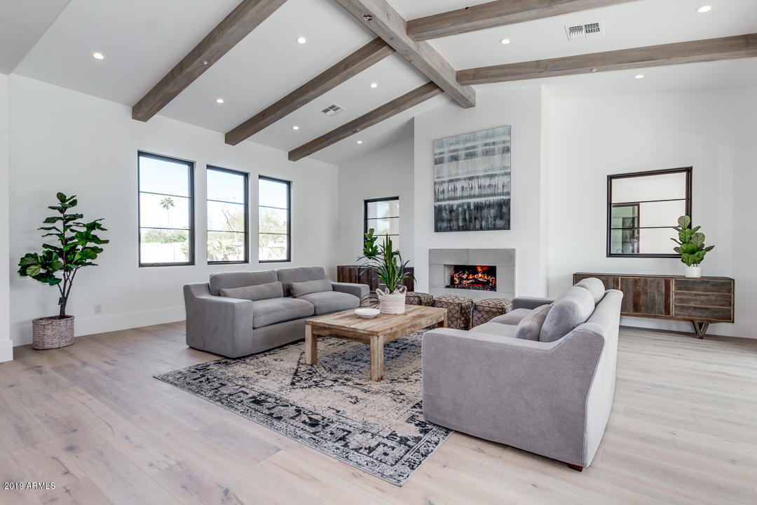 SUNBURST FARMS EAST 6 - Residential