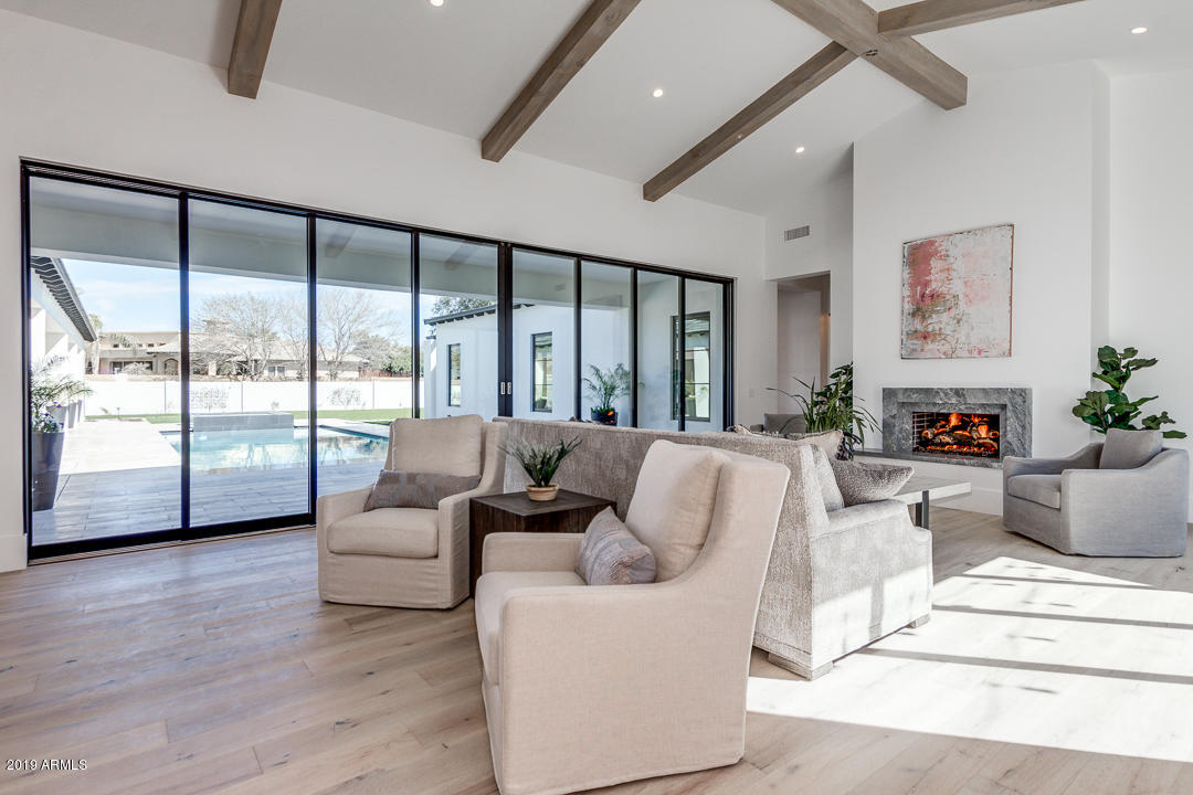 SUNBURST FARMS EAST 6 - Residential