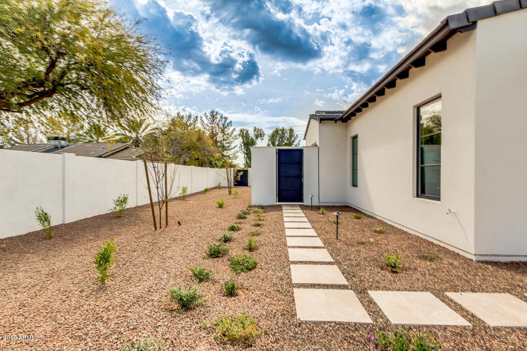 SUNBURST FARMS EAST 6 - Residential