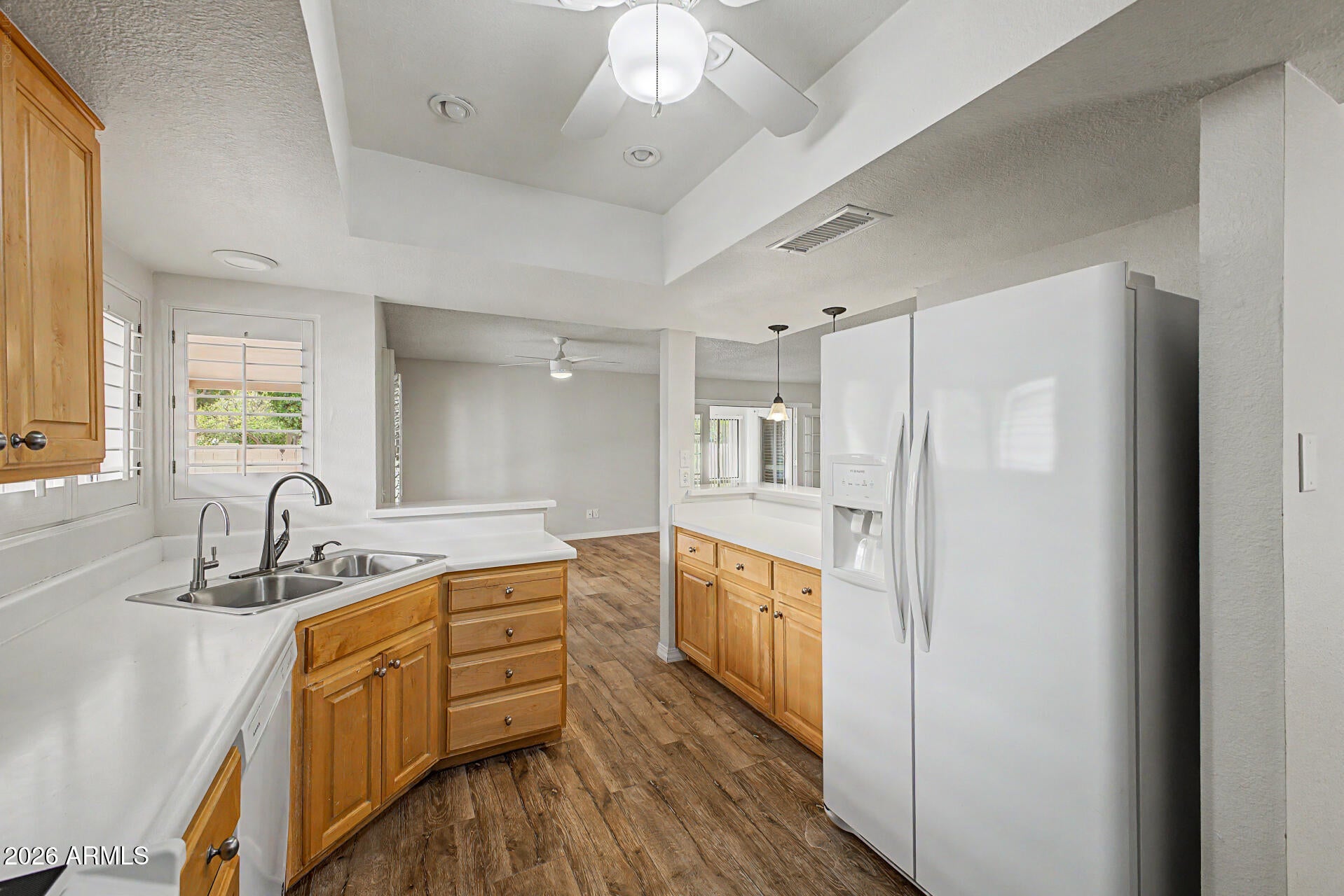 10401 E TWILIGHT Drive