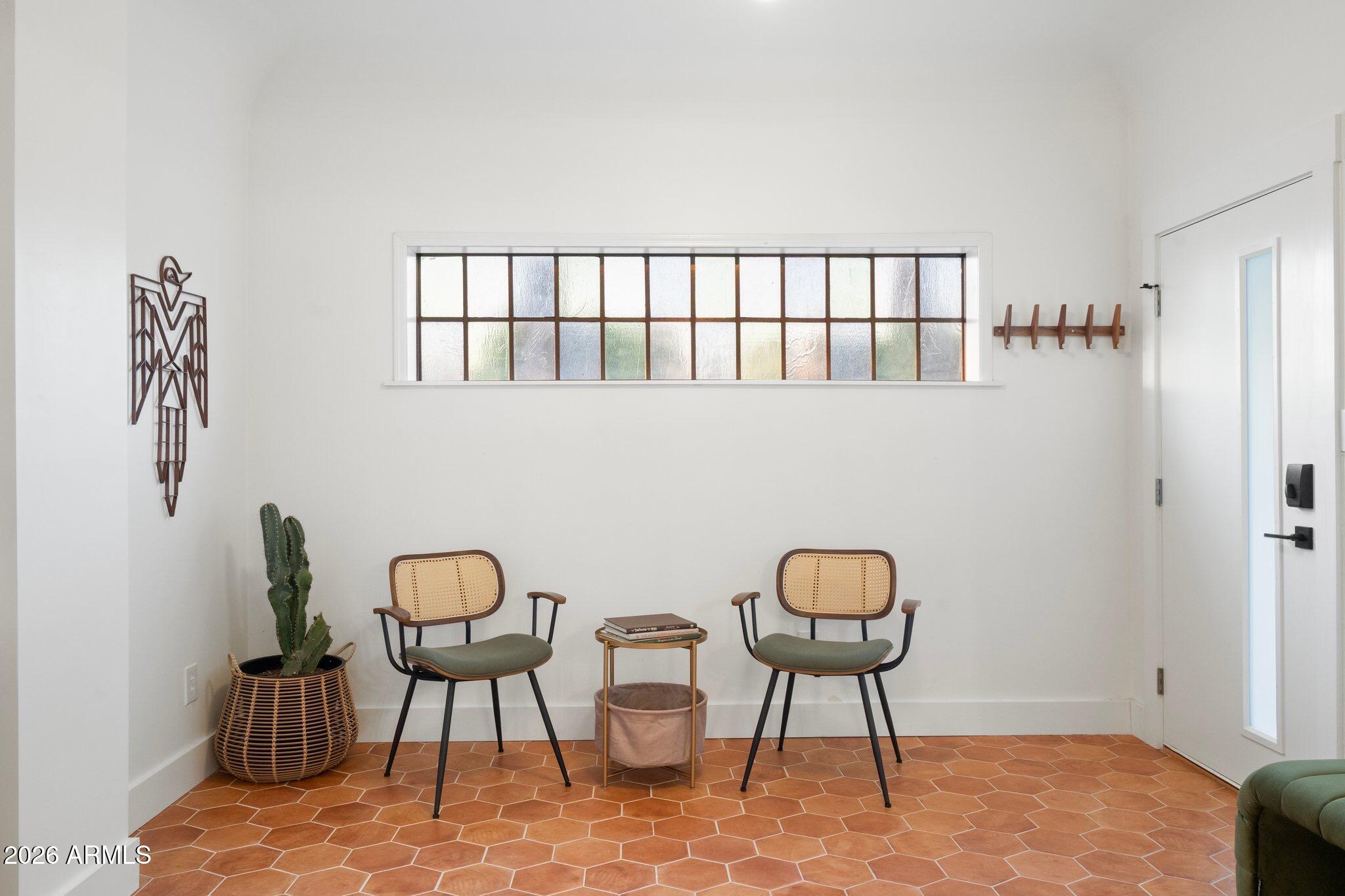 57 W VERNON Avenue