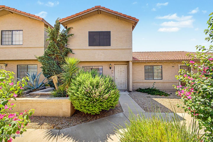 Photo 1 of 34 — 17620 N 17TH Place 31, Phoenix, AZ 85022