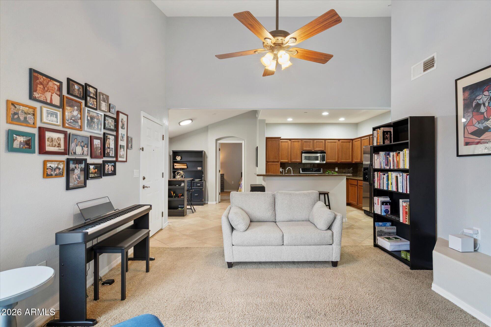 1351 N PLEASANT Drive 2061