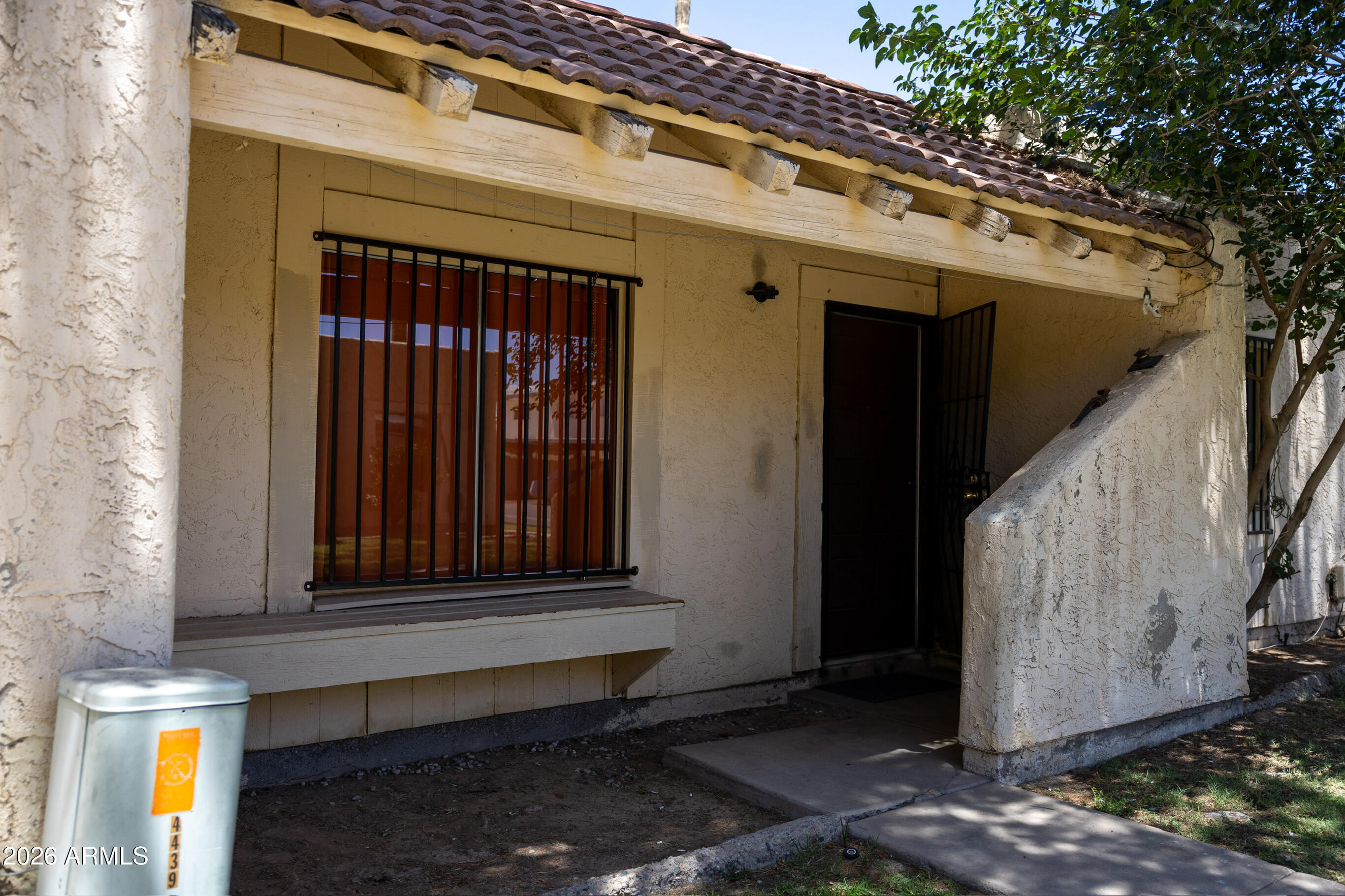 4439 W RANCHO Drive