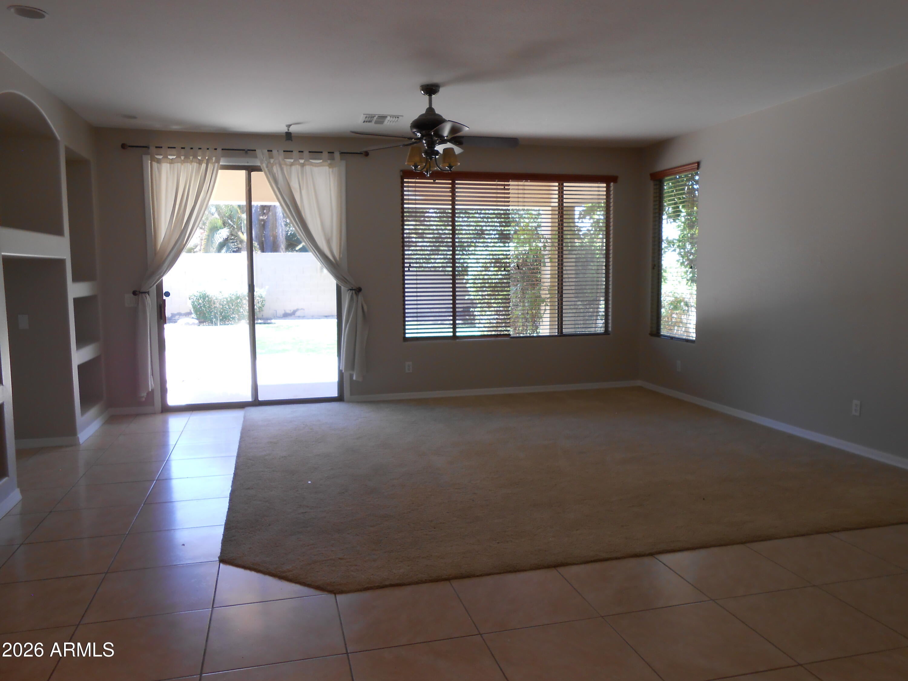 3077 E BLUE RIDGE Place
