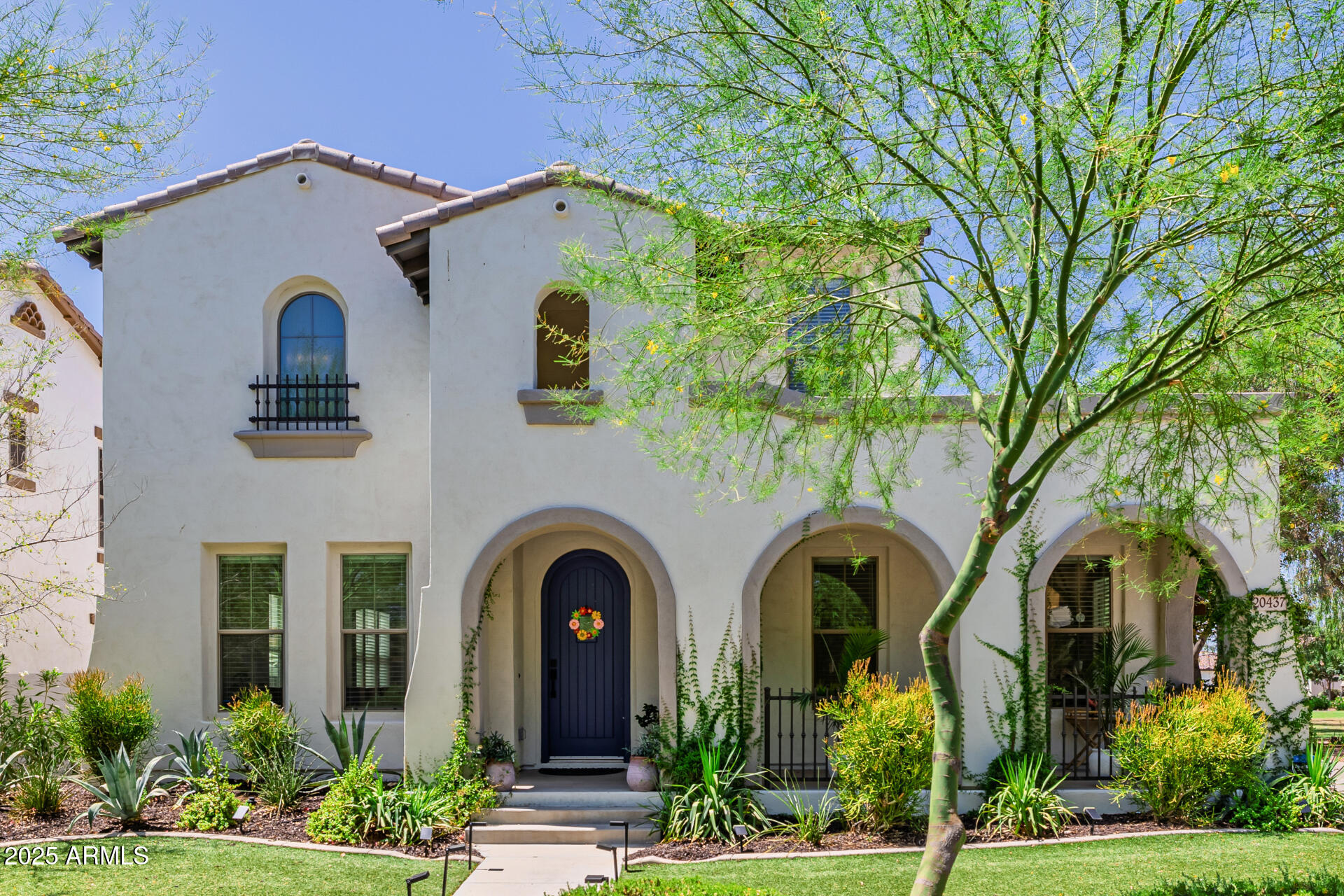20437 W WHITE ROCK Road