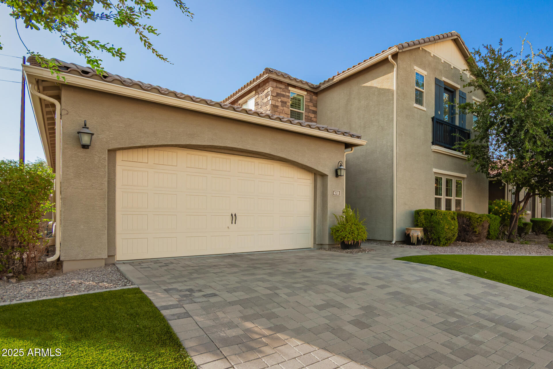 4318 S REDCLIFFE Drive