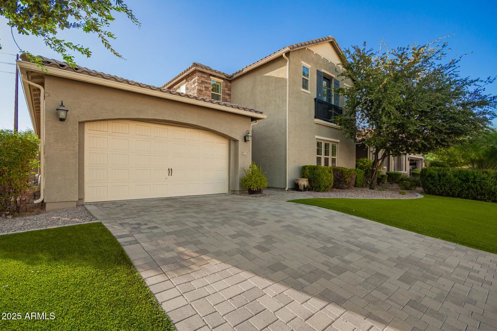 Photo of 4318 S Redcliffe Drive, Gilbert, AZ 85297 (MLS # 6931673)