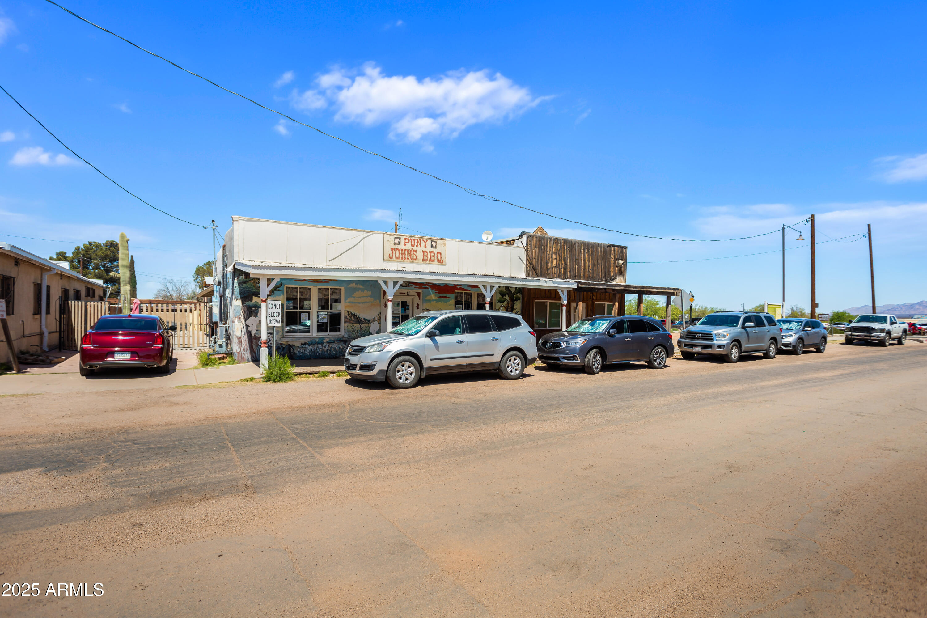 11 S 4TH Street