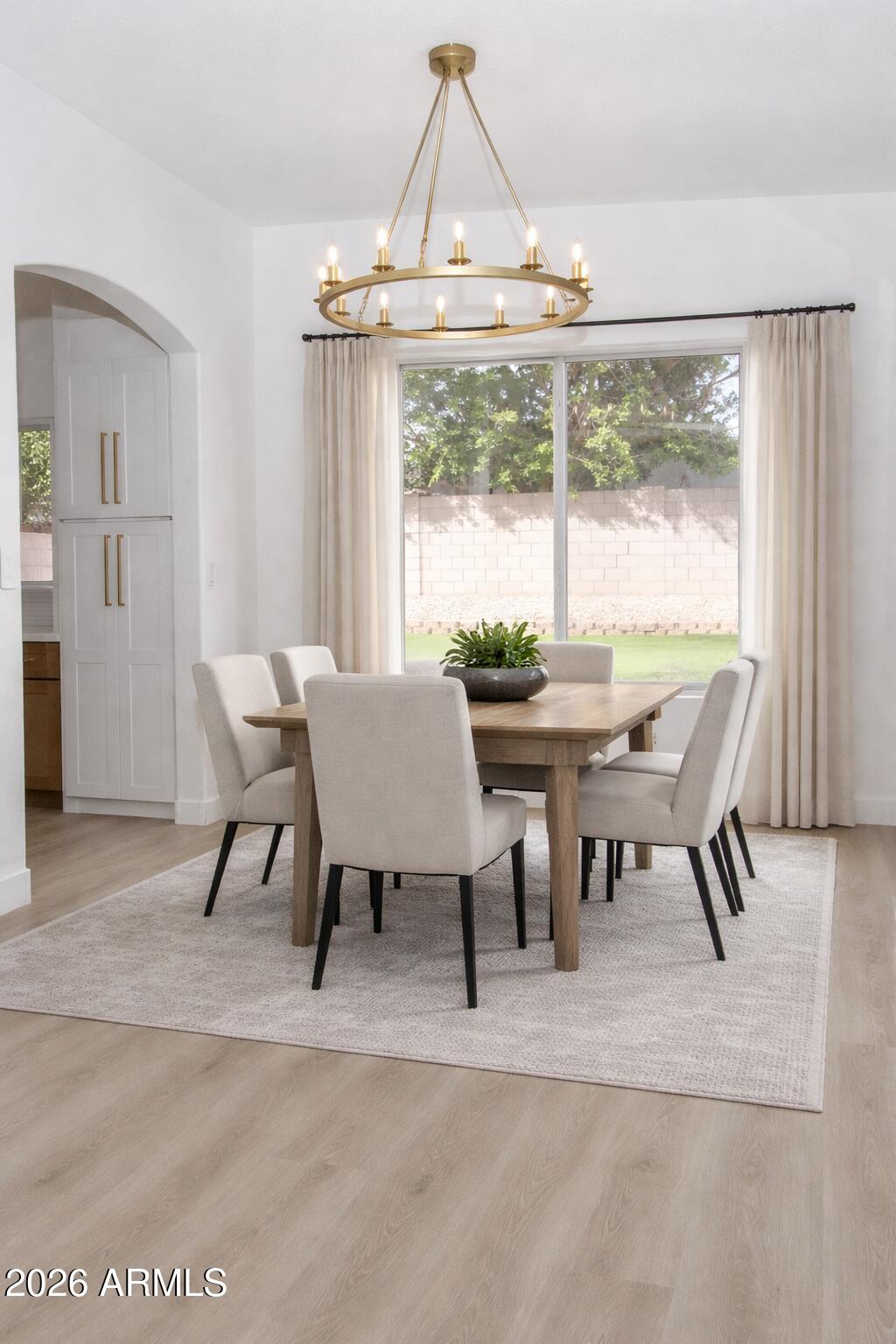 2022 E VILLA MARIA Drive