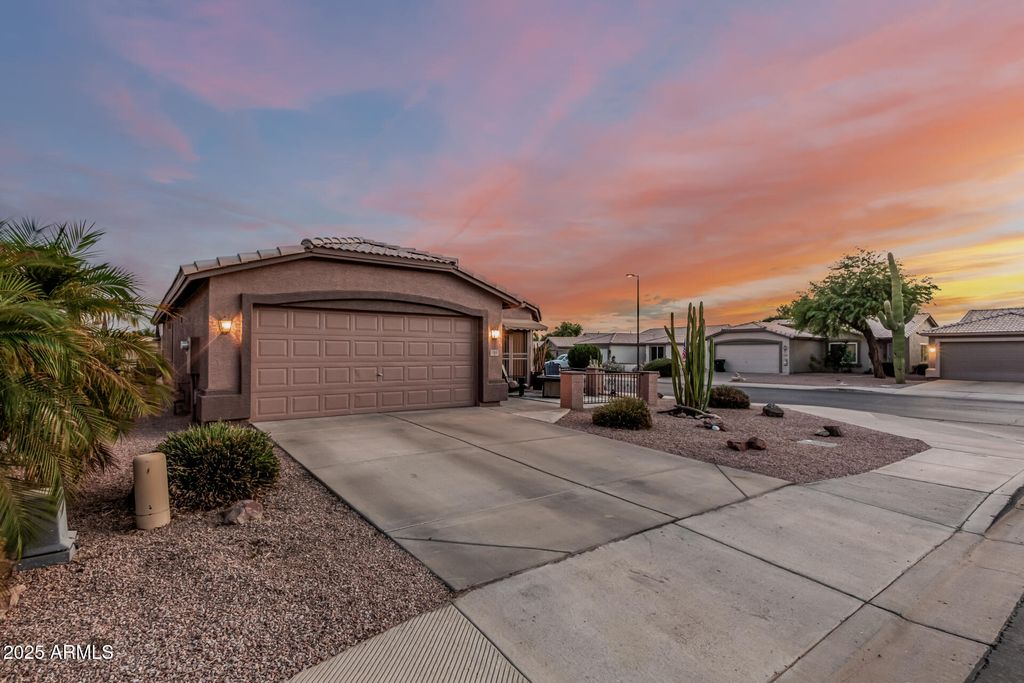 Photo of 1361 E Torrey Pines Lane, Chandler, AZ 85249 (MLS # 6914122)
