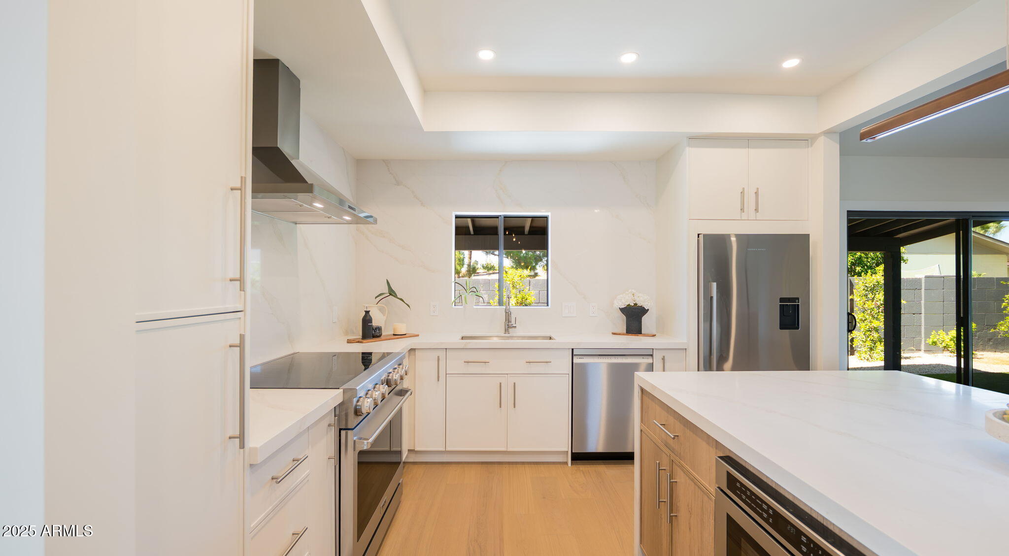 8540 E VIA DE LOS LIBROS --