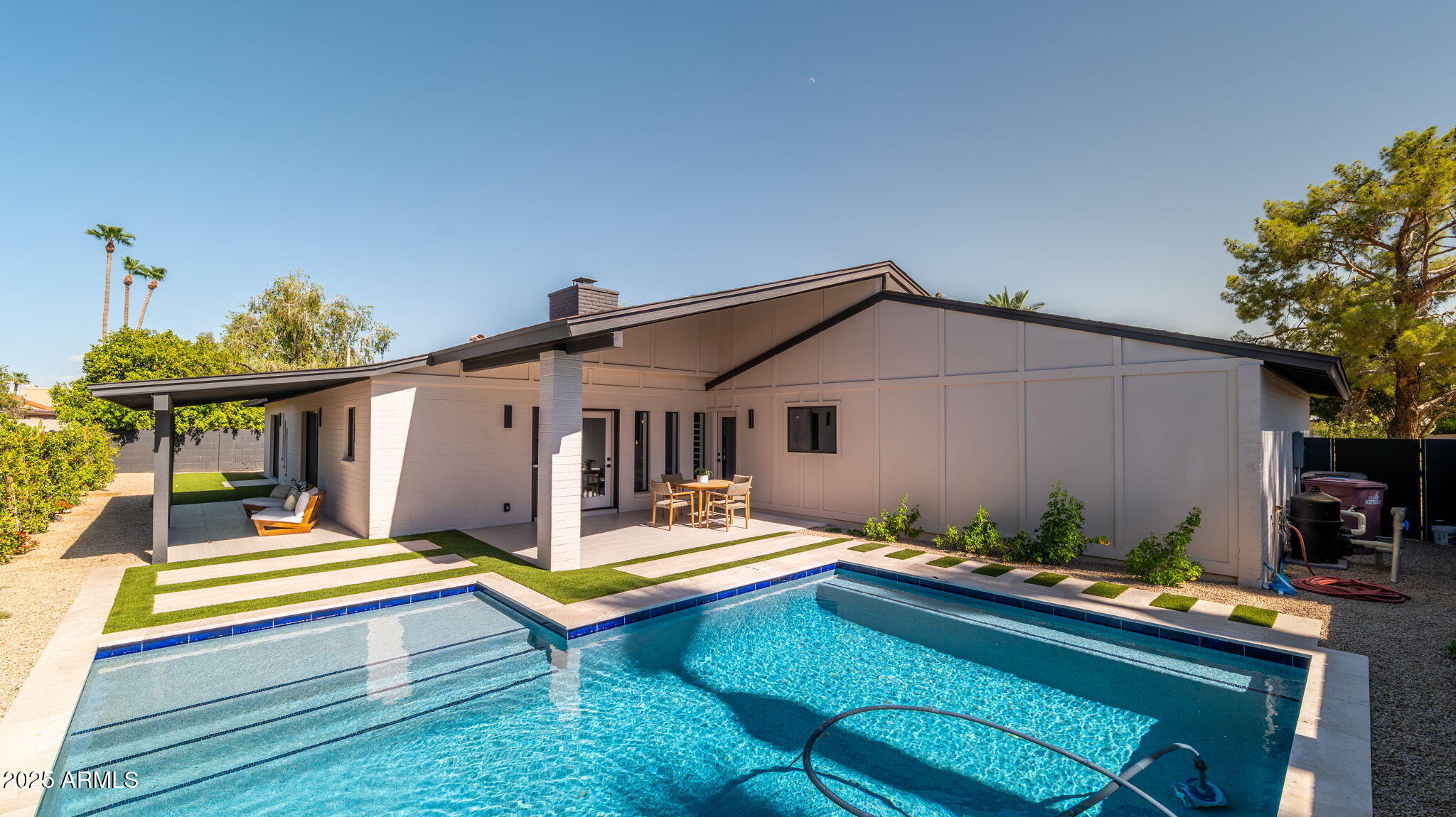 8540 E VIA DE LOS LIBROS --