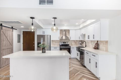 Photo of 7930 E Camelback Road #111, Scottsdale, AZ 85251 (MLS # 7005822)