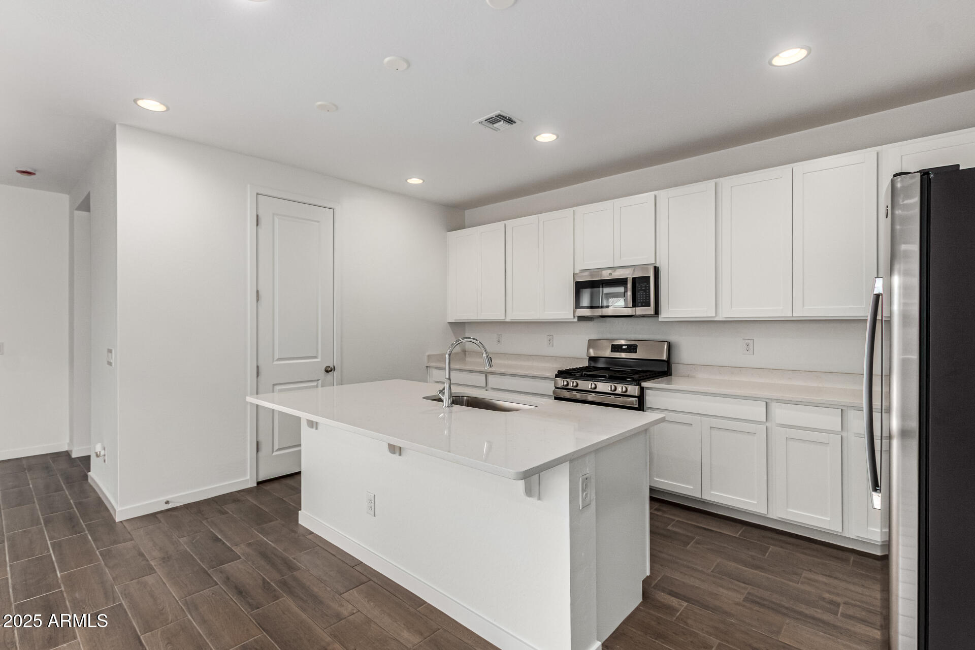 40484 W RIO GRANDE Drive