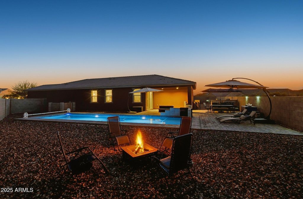 Photo of 21150 N Blue Agave Drive, Maricopa, AZ 85138 (MLS # 6958974)