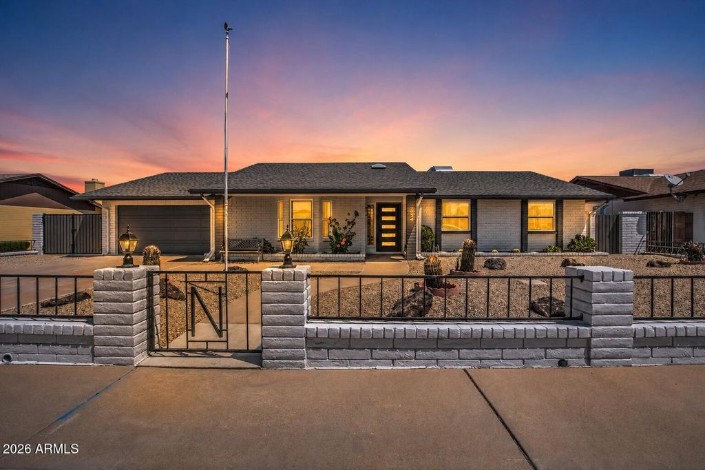 Photo of 3934 W Meadow Drive, Glendale, AZ 85308 (MLS # 7029726)