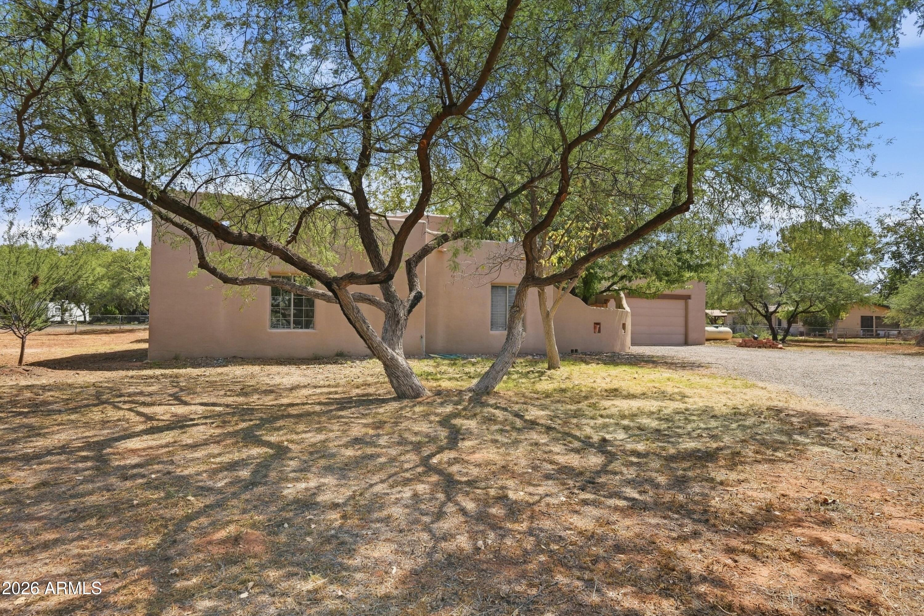 10425 E WILLOW Drive
