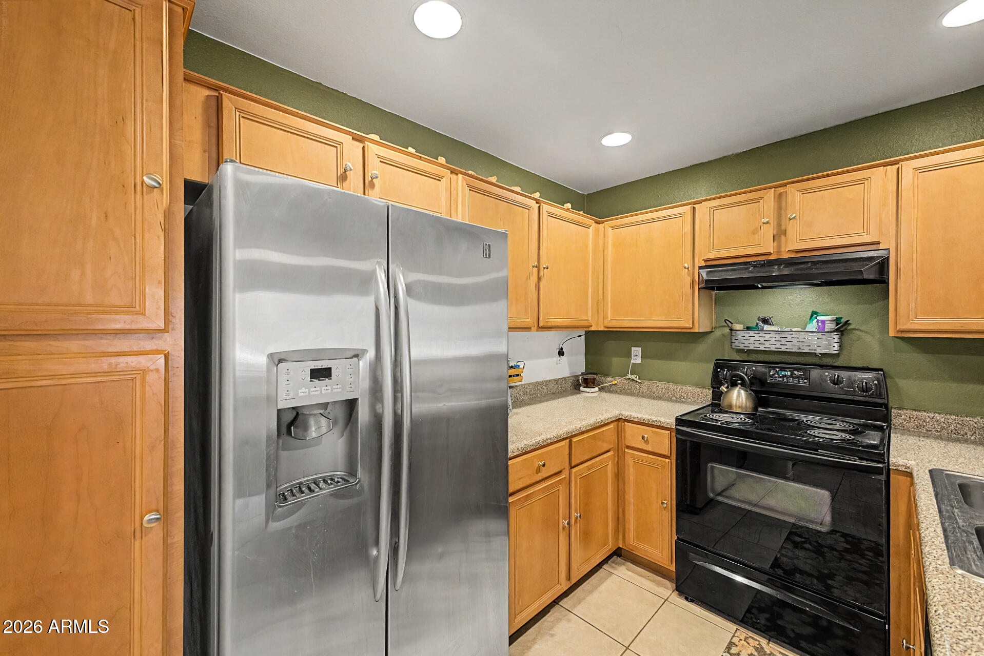 COLLEGE PARK WOODS
CONDOMINIUMS - Residential