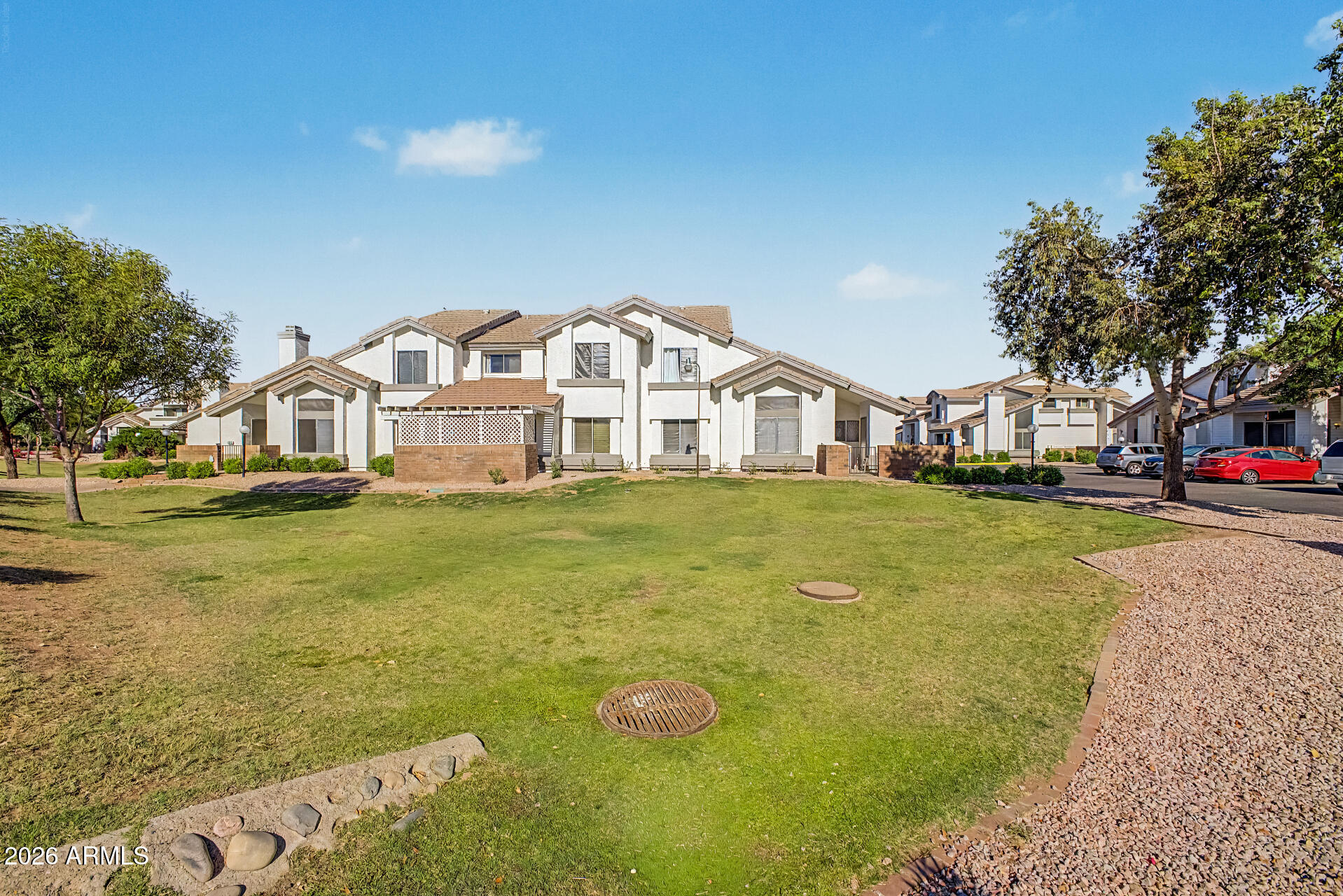 COLLEGE PARK WOODS
CONDOMINIUMS - Residential