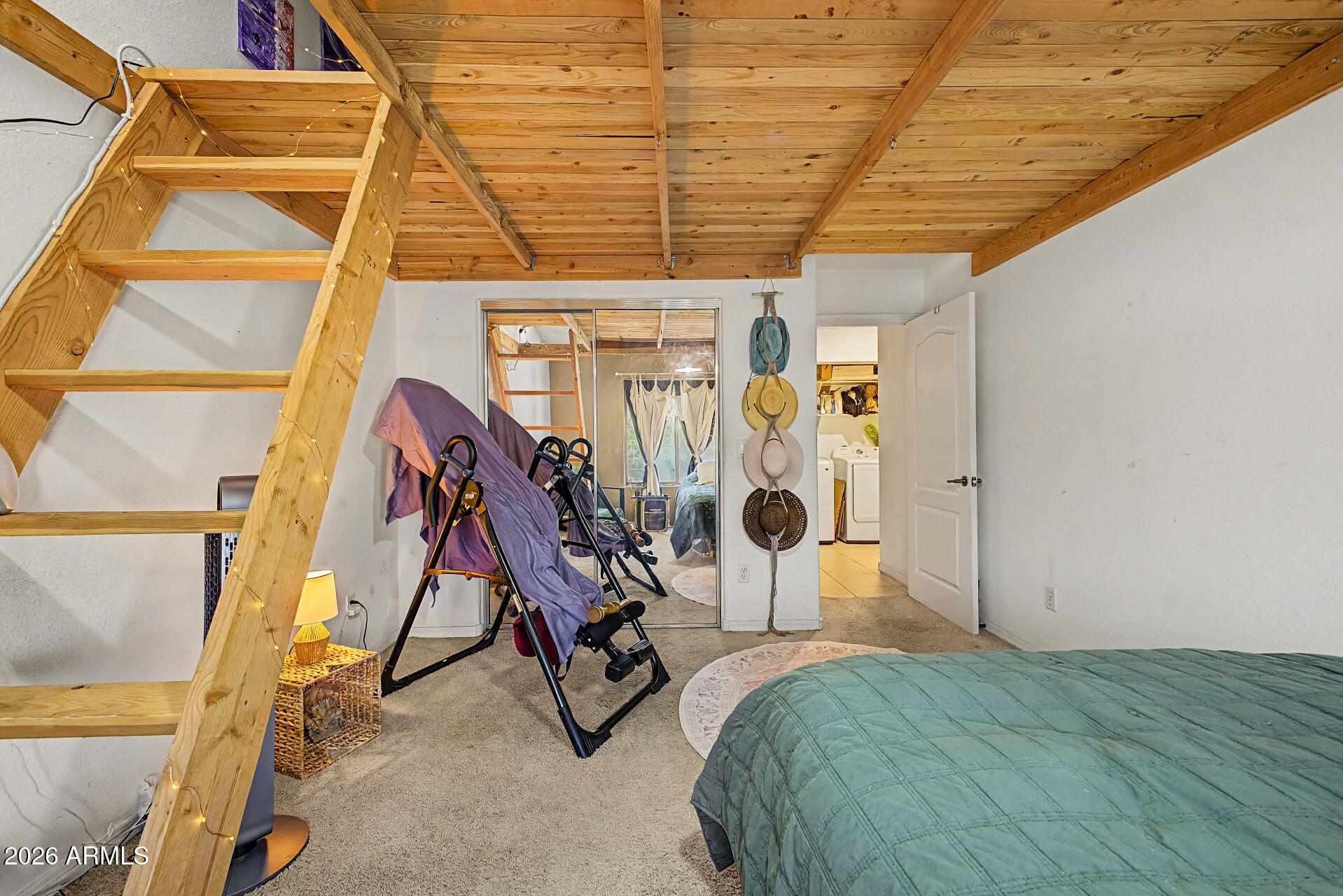 COLLEGE PARK WOODS
CONDOMINIUMS - Residential