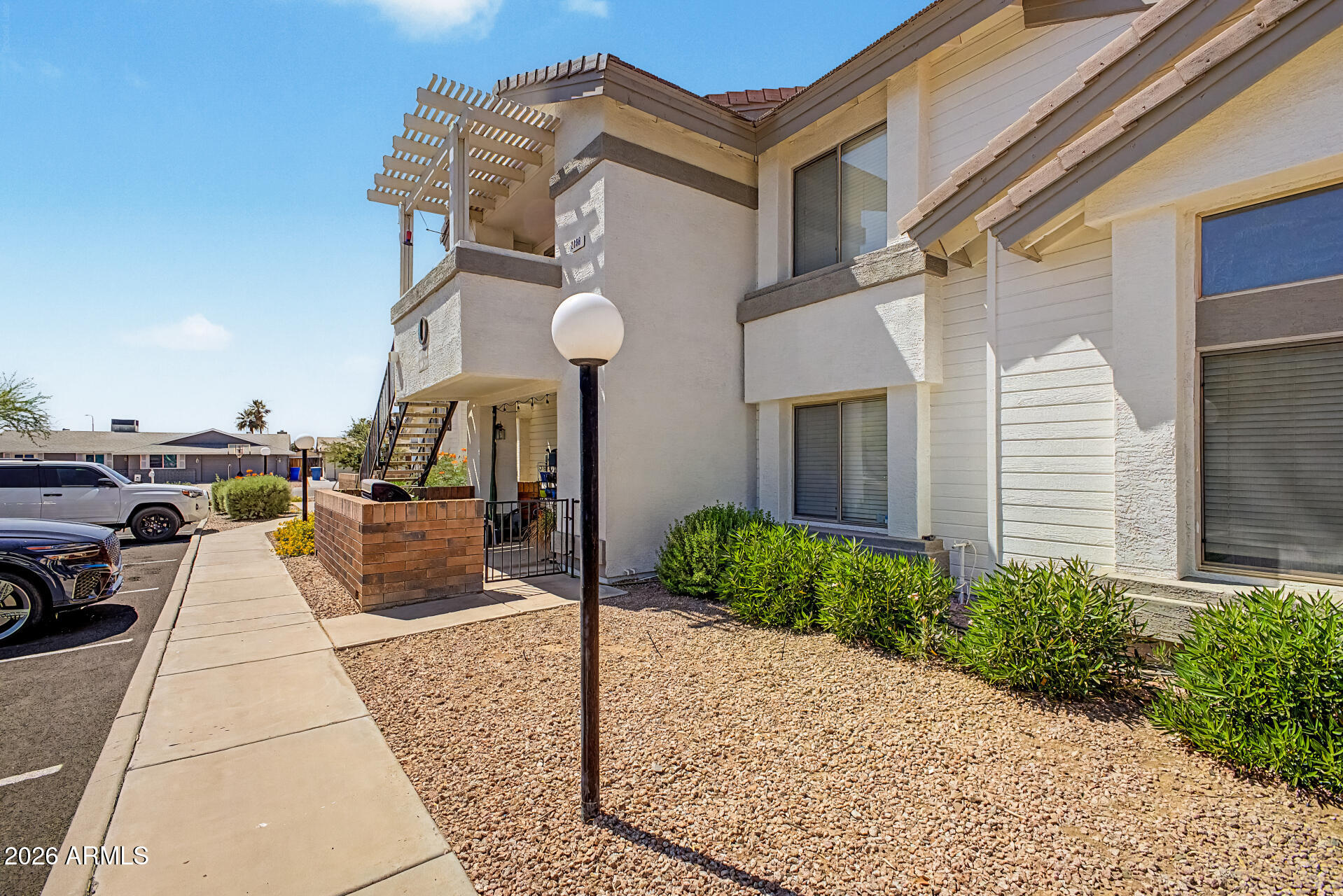 COLLEGE PARK WOODS
CONDOMINIUMS - Residential