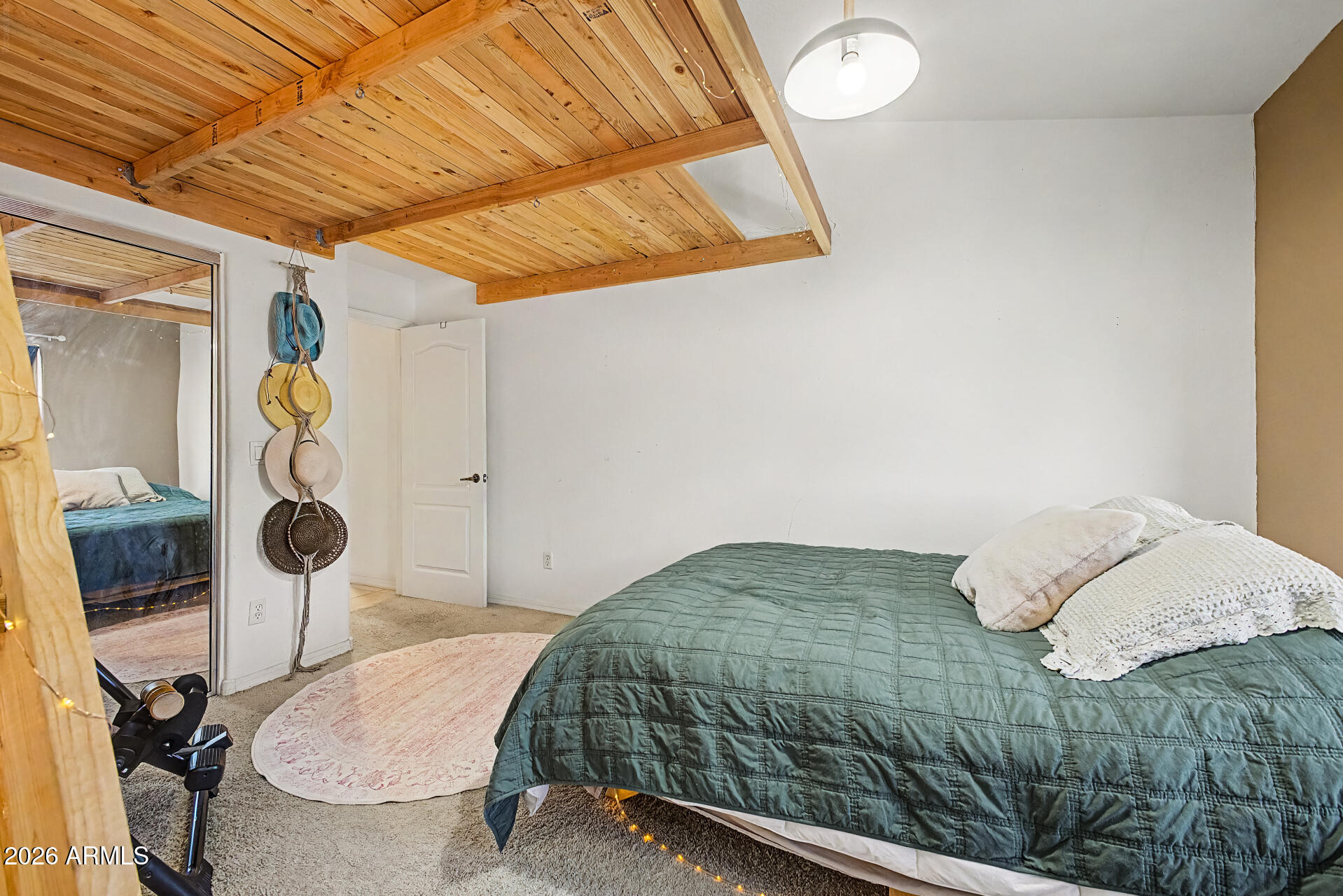 COLLEGE PARK WOODS
CONDOMINIUMS - Residential