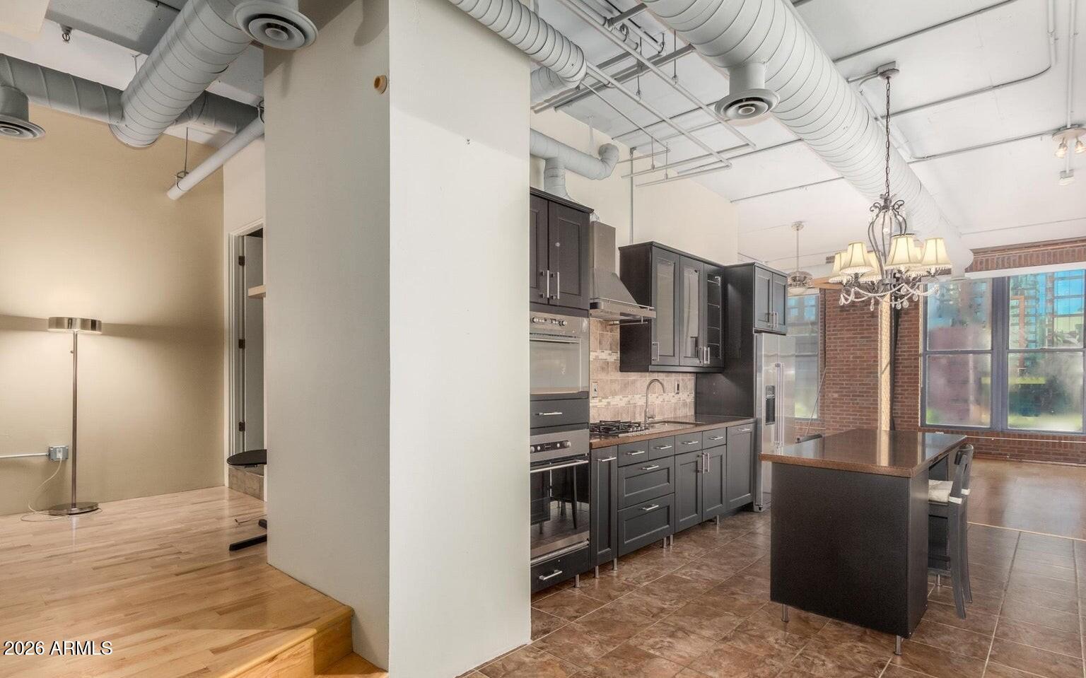 21 E 6TH Street 410
