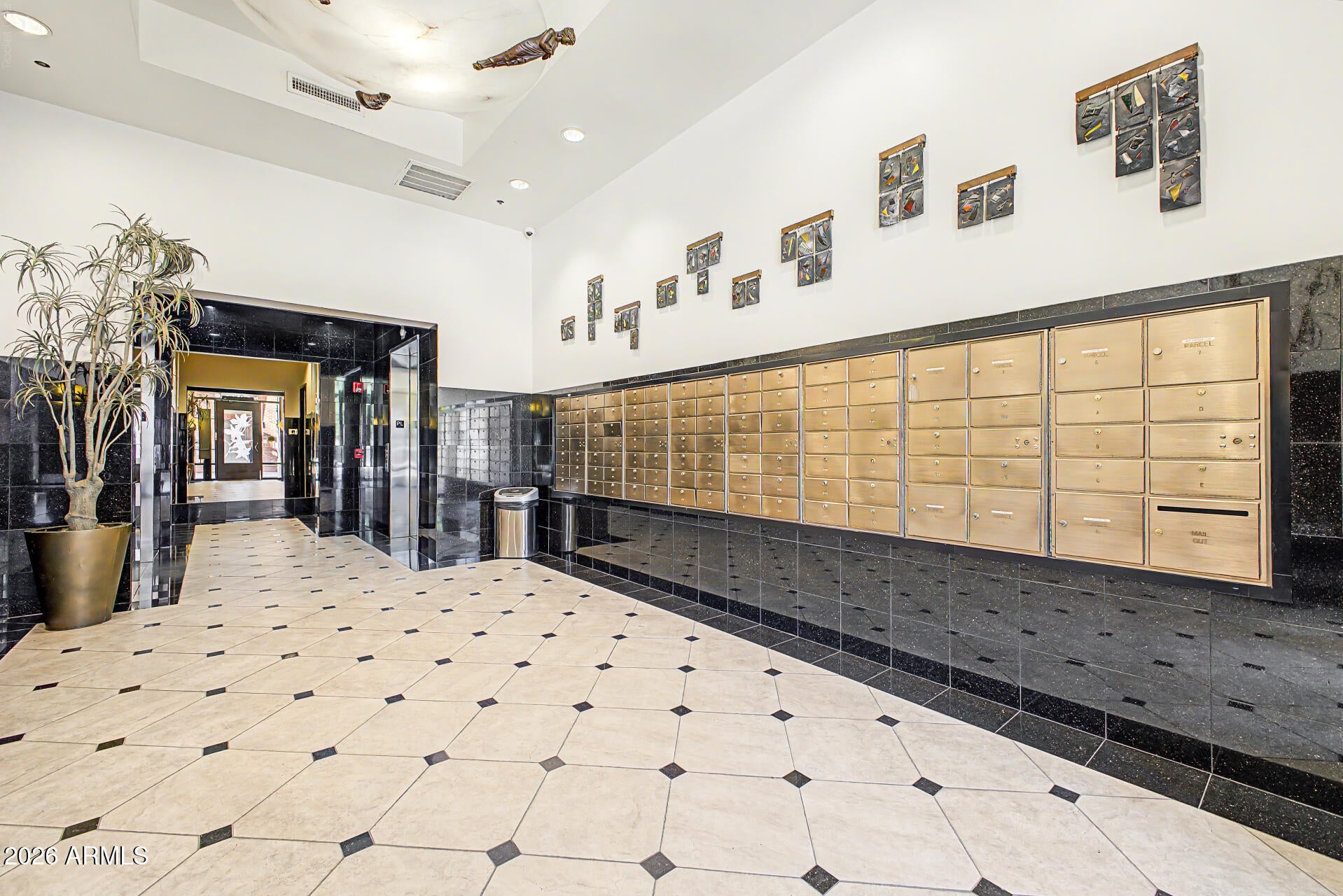 21 E 6TH Street 410