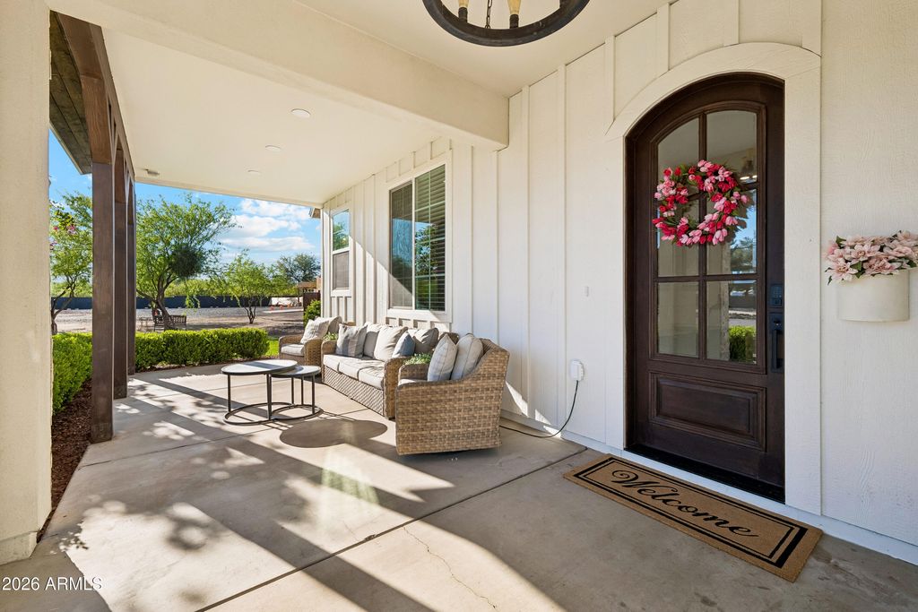 Photo of 716 W Maddock Road, Phoenix, AZ 85086 (MLS # 7002235)