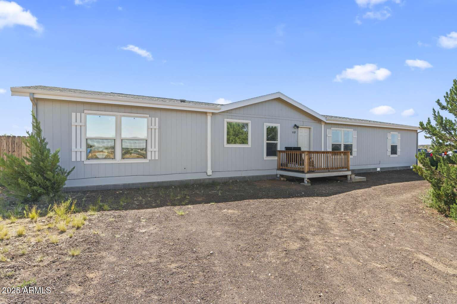 1137 W MOUNTAIN VIEW Drive