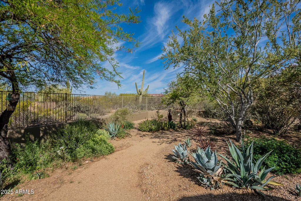 Photo of 7486 E Bajada Road, Scottsdale, AZ 85266 (MLS # 6861787)