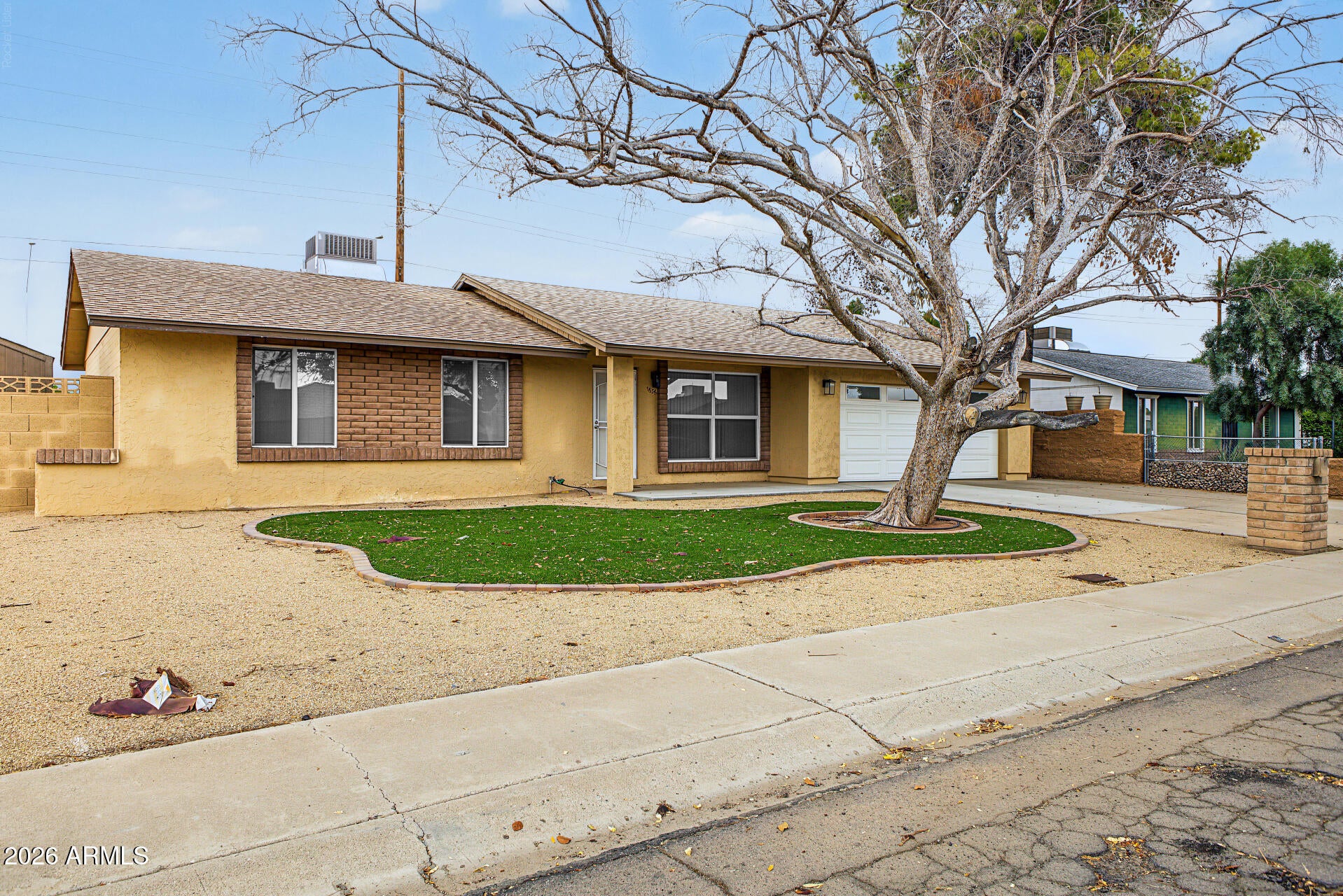 1636 W VILLA THERESA Drive