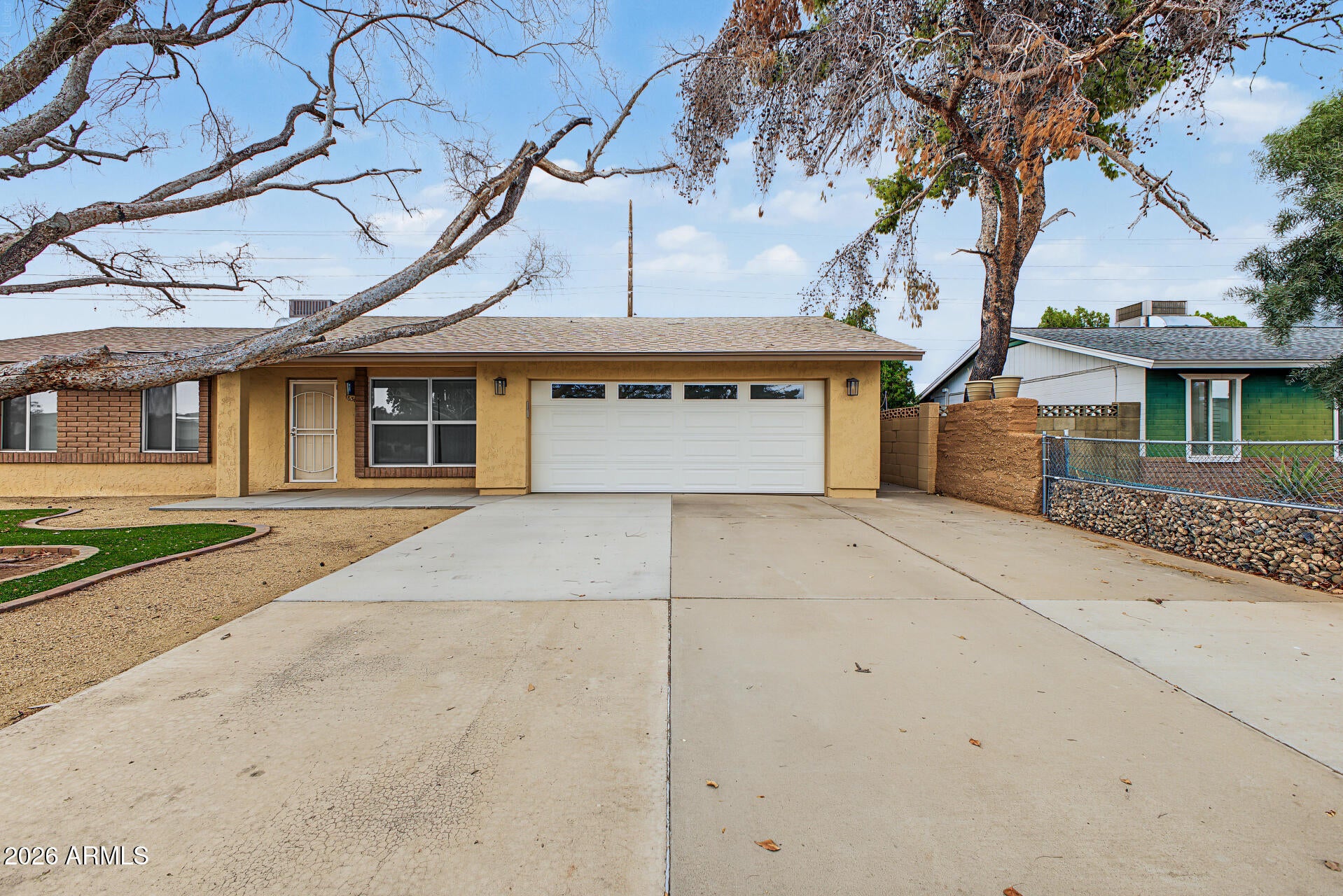 1636 W VILLA THERESA Drive