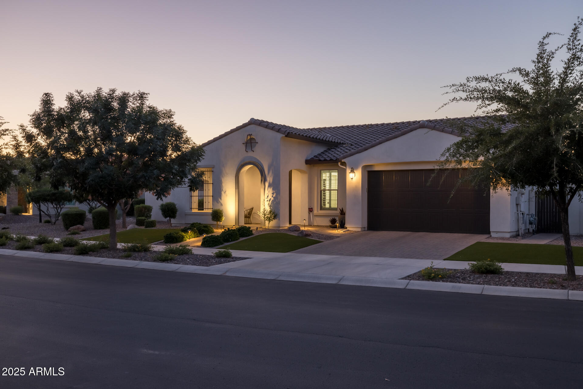 5729 S WINCHESTER --