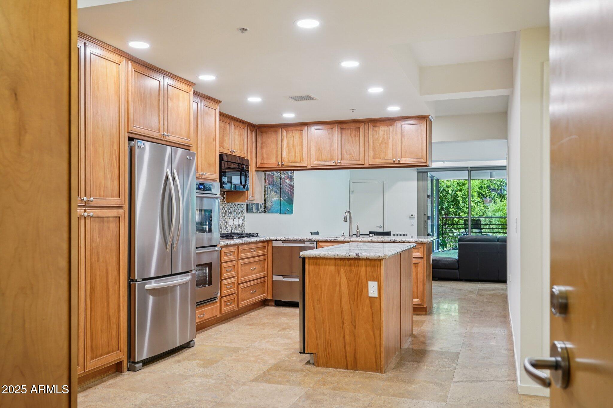7161 E RANCHO VISTA Drive 2002