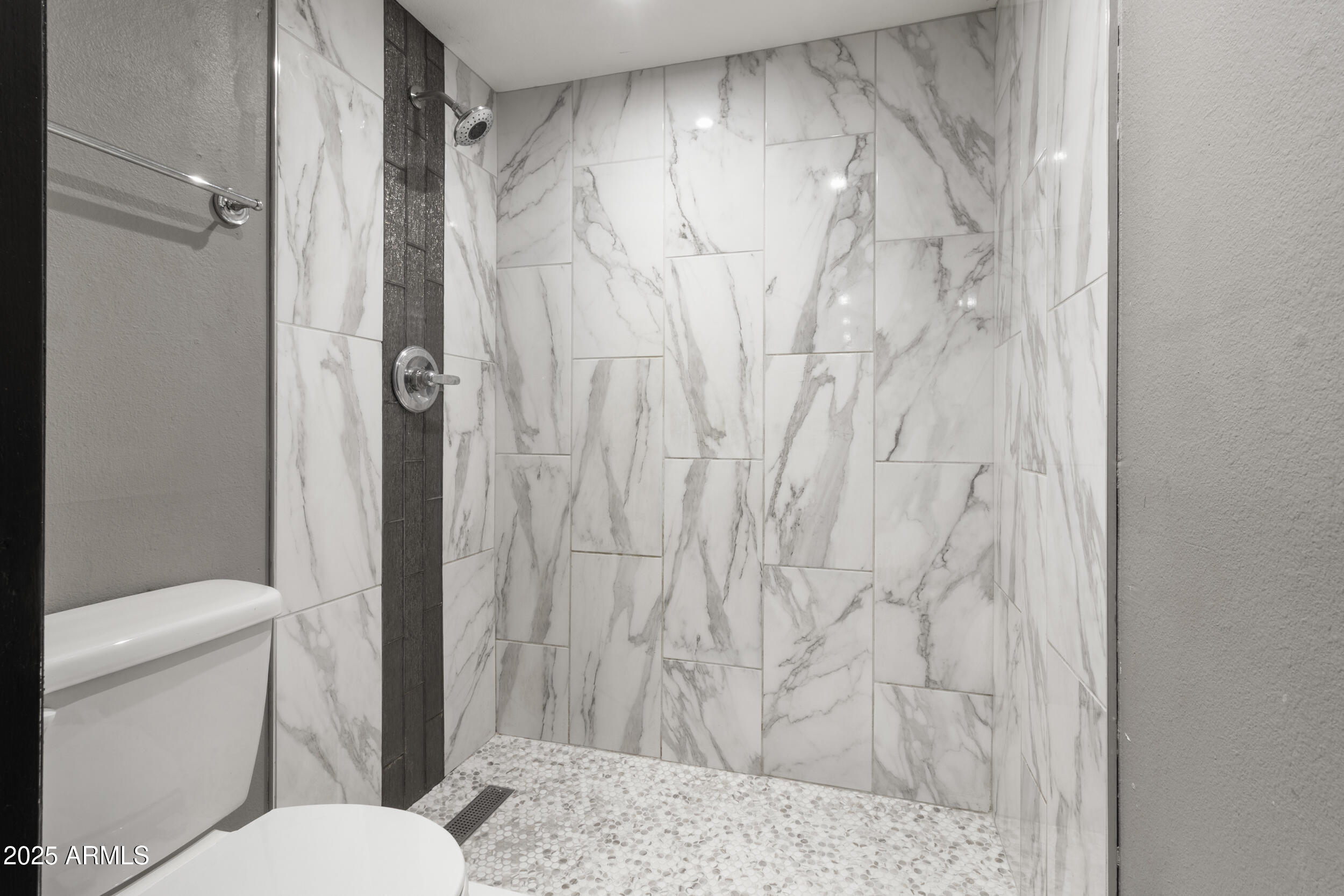 3033 E DEVONSHIRE Avenue 1016