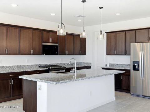 2551 E VINTAGE Drive San Tan Valley AZ 85143