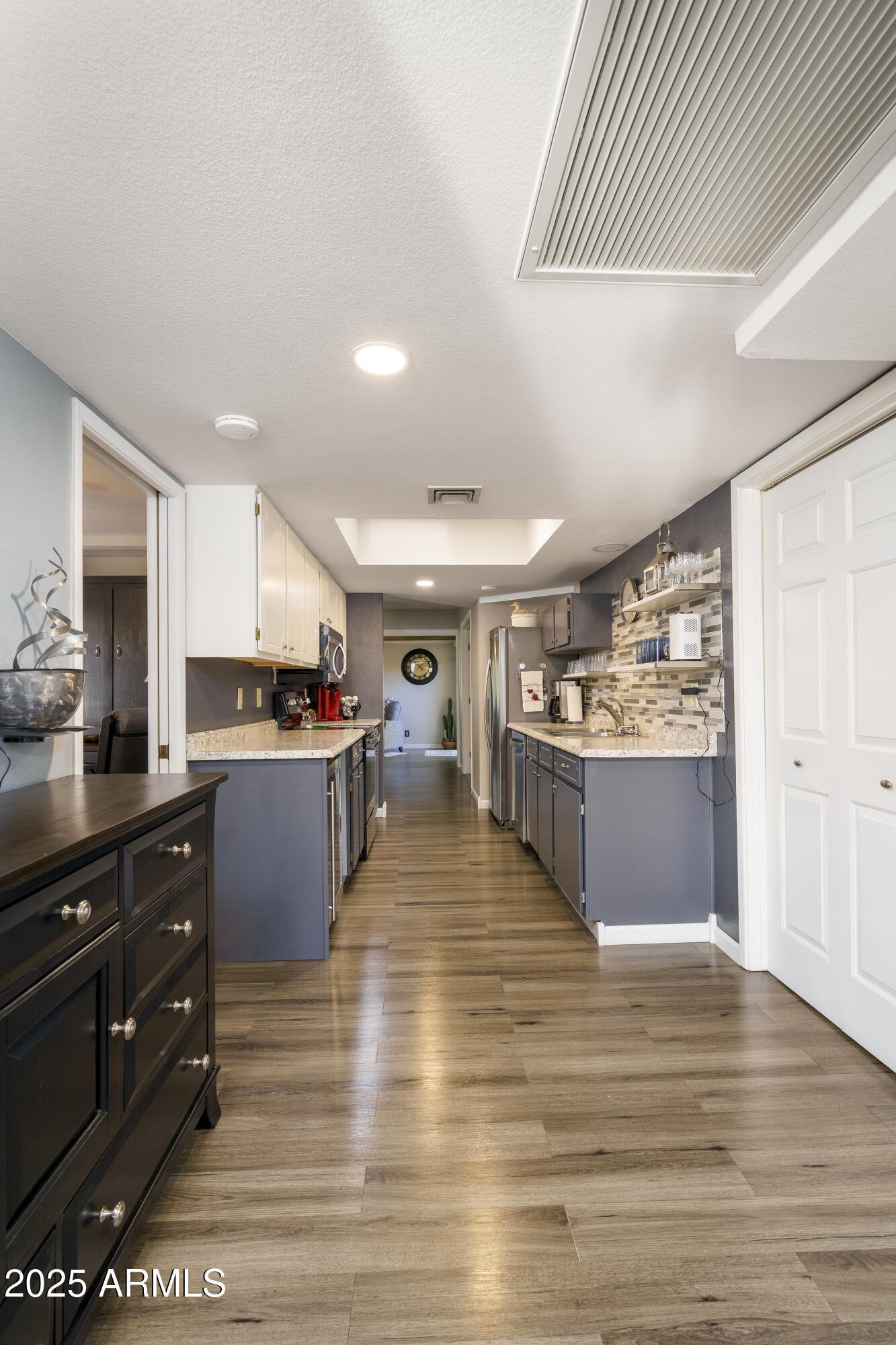 2064 S FARNSWORTH Drive 60