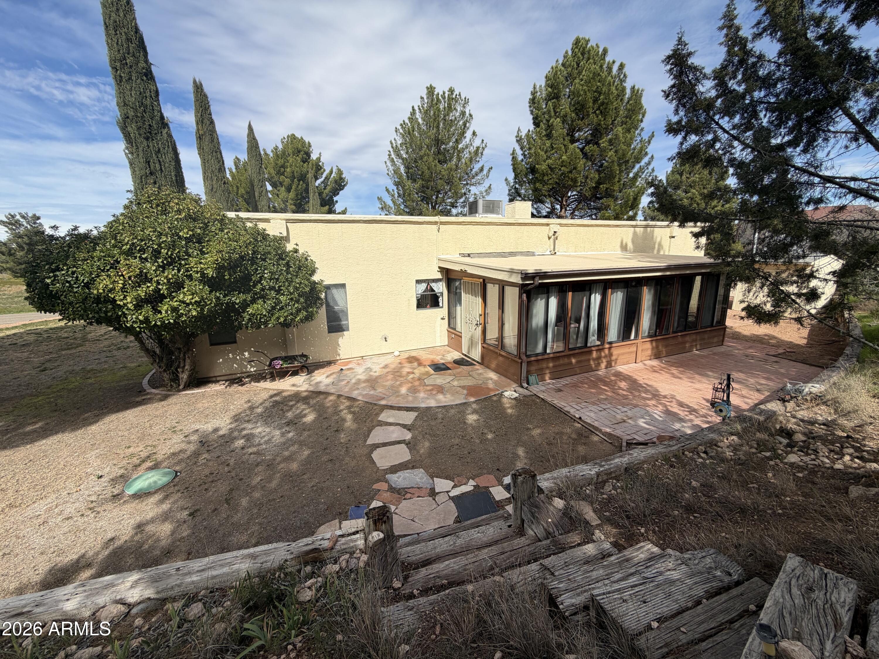 3765 E MONTEZUMA Avenue