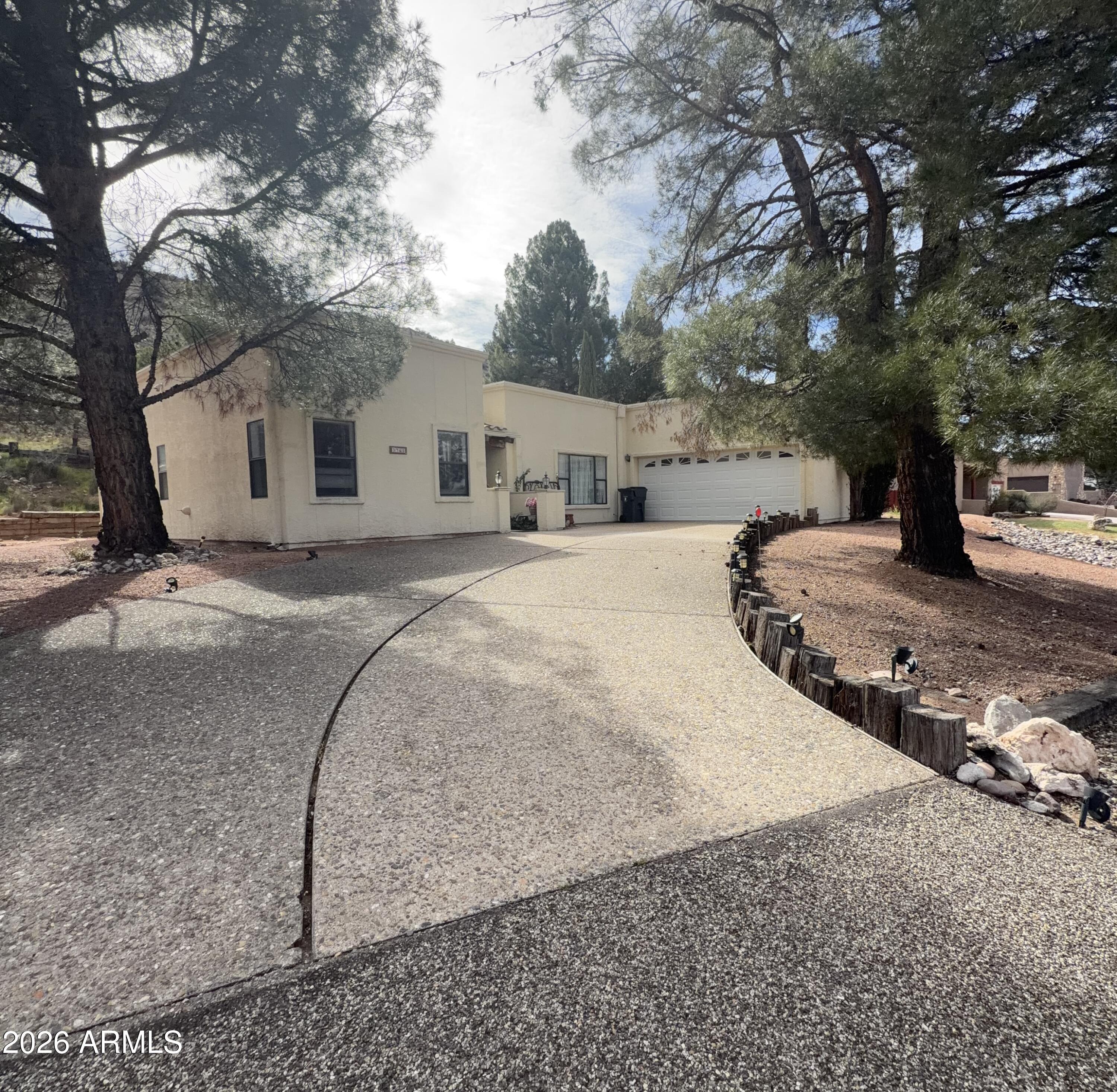 3765 E MONTEZUMA Avenue