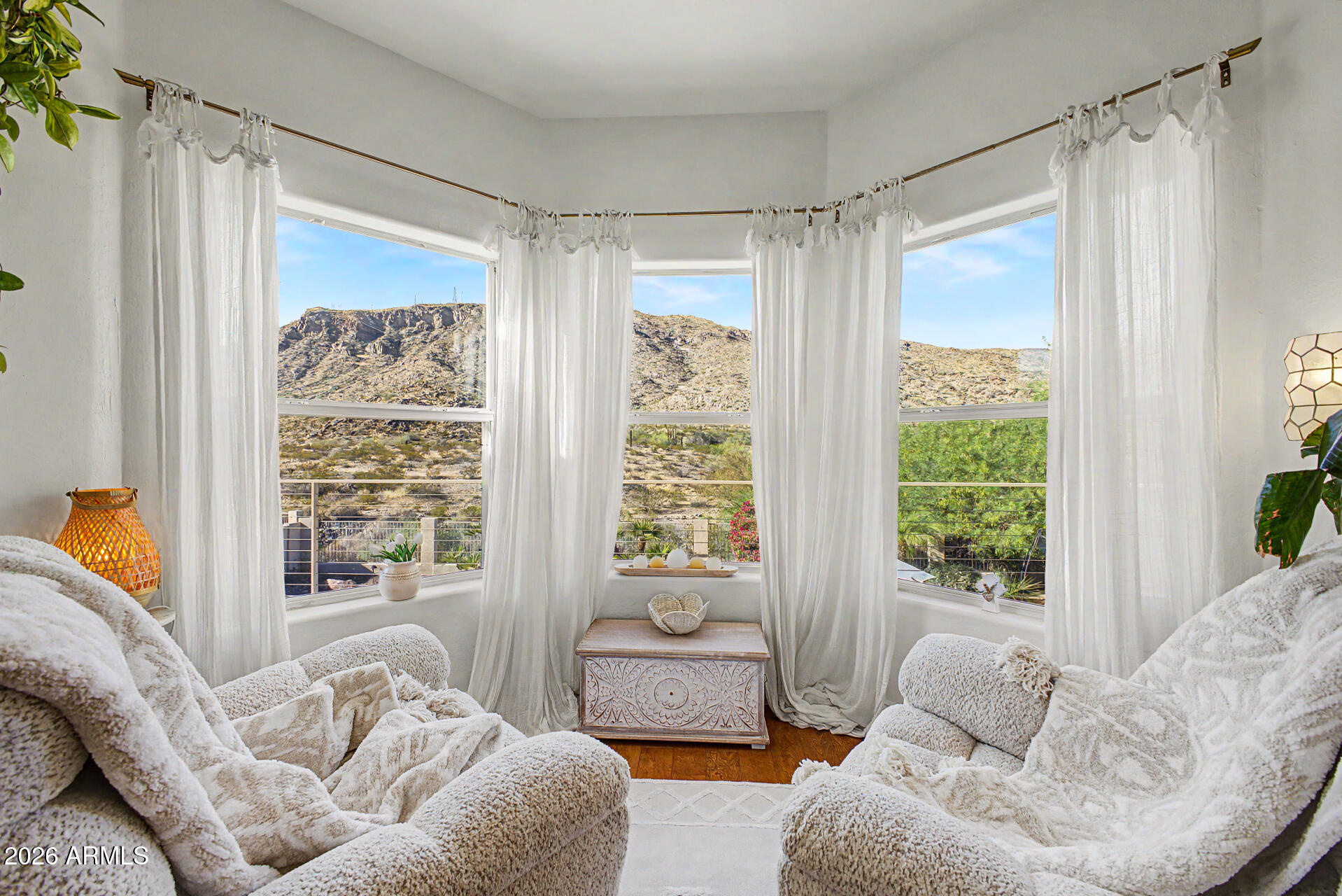 1234 E DESERT FLOWER Lane