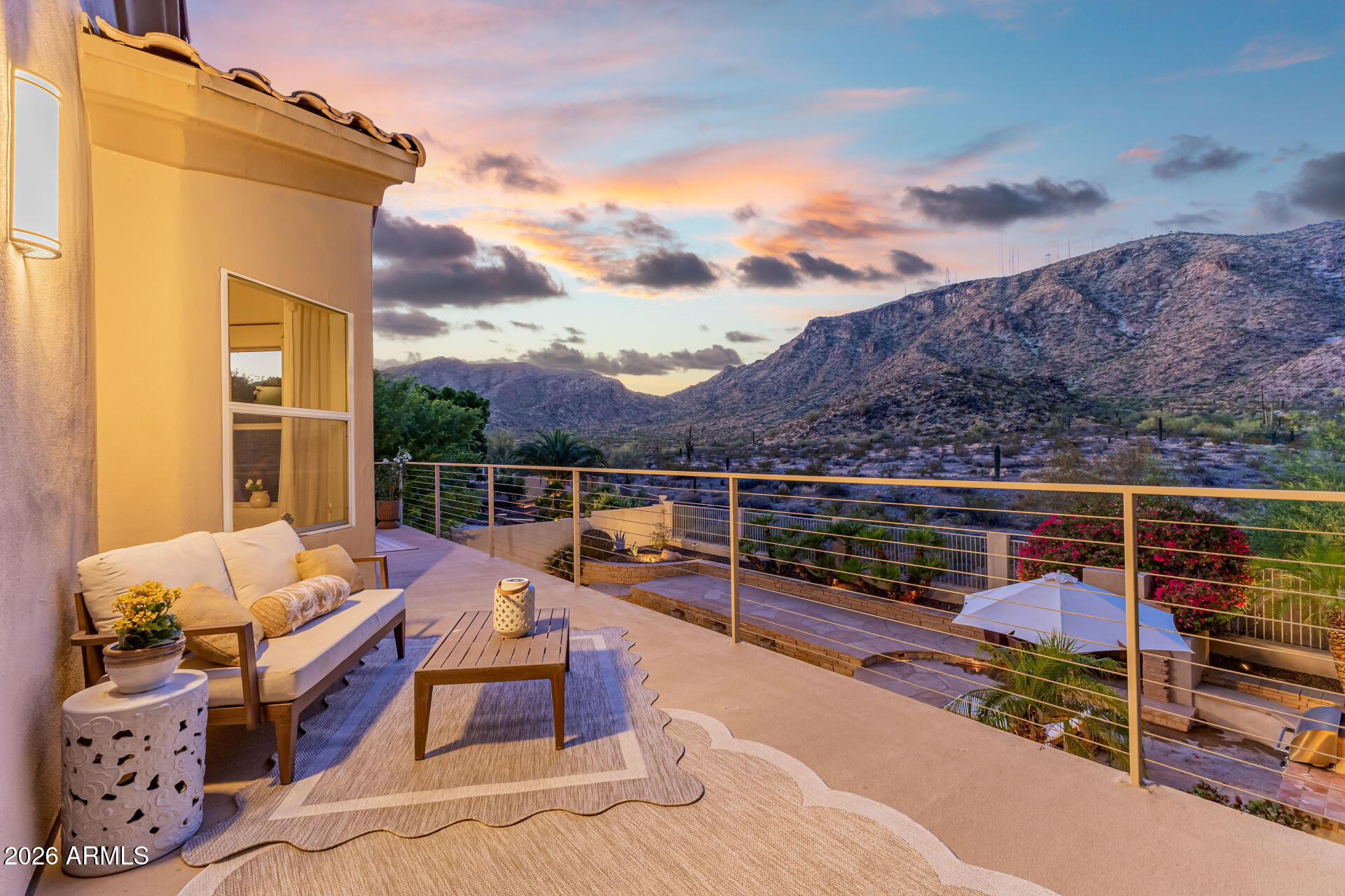 1234 E DESERT FLOWER Lane