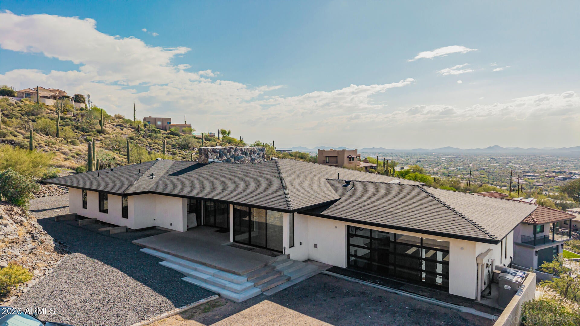 6111 E VICTORIA Drive