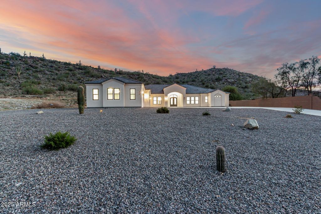 Photo of 9357 W Canyon Verde Drive, Casa Grande, AZ 85194 (MLS # 6947170)