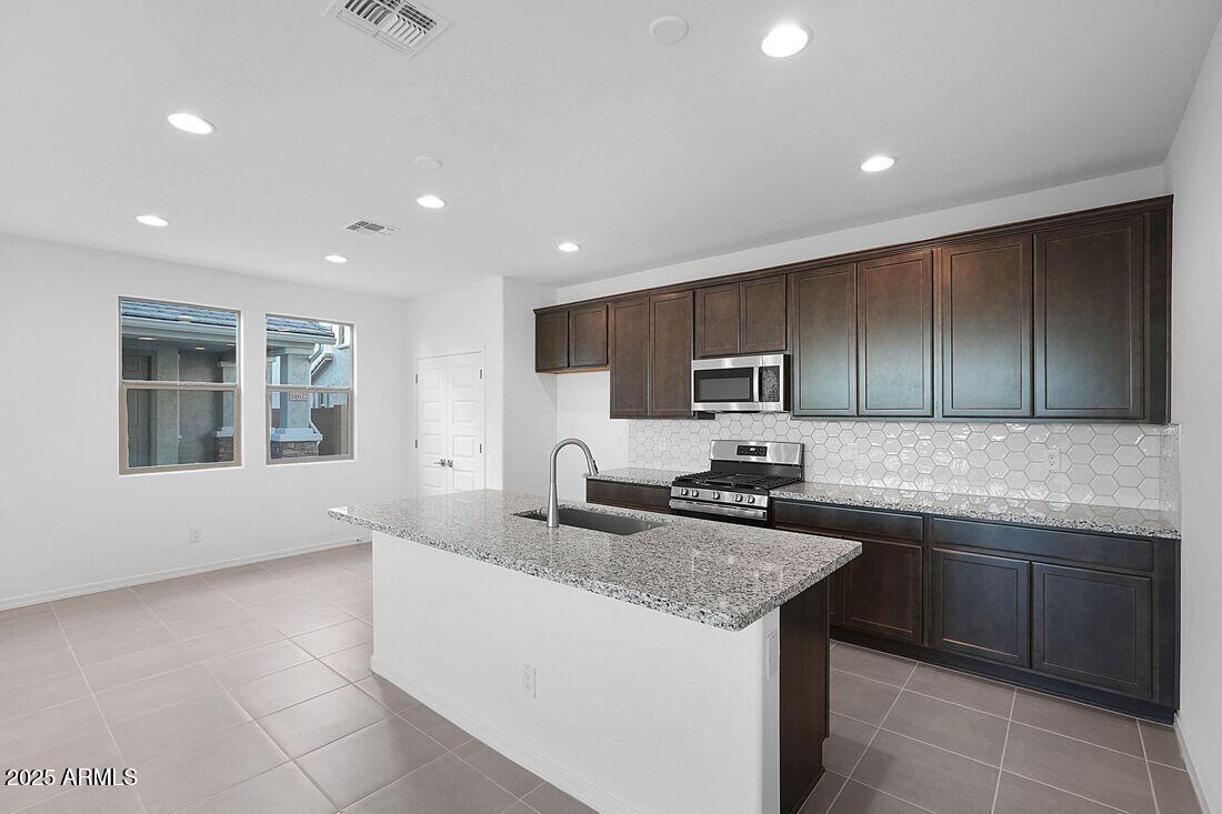 14615 W SAND HILLS Road