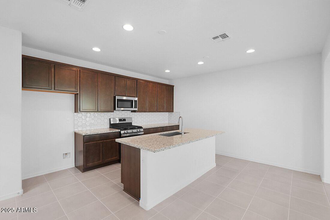 14615 W SAND HILLS Road