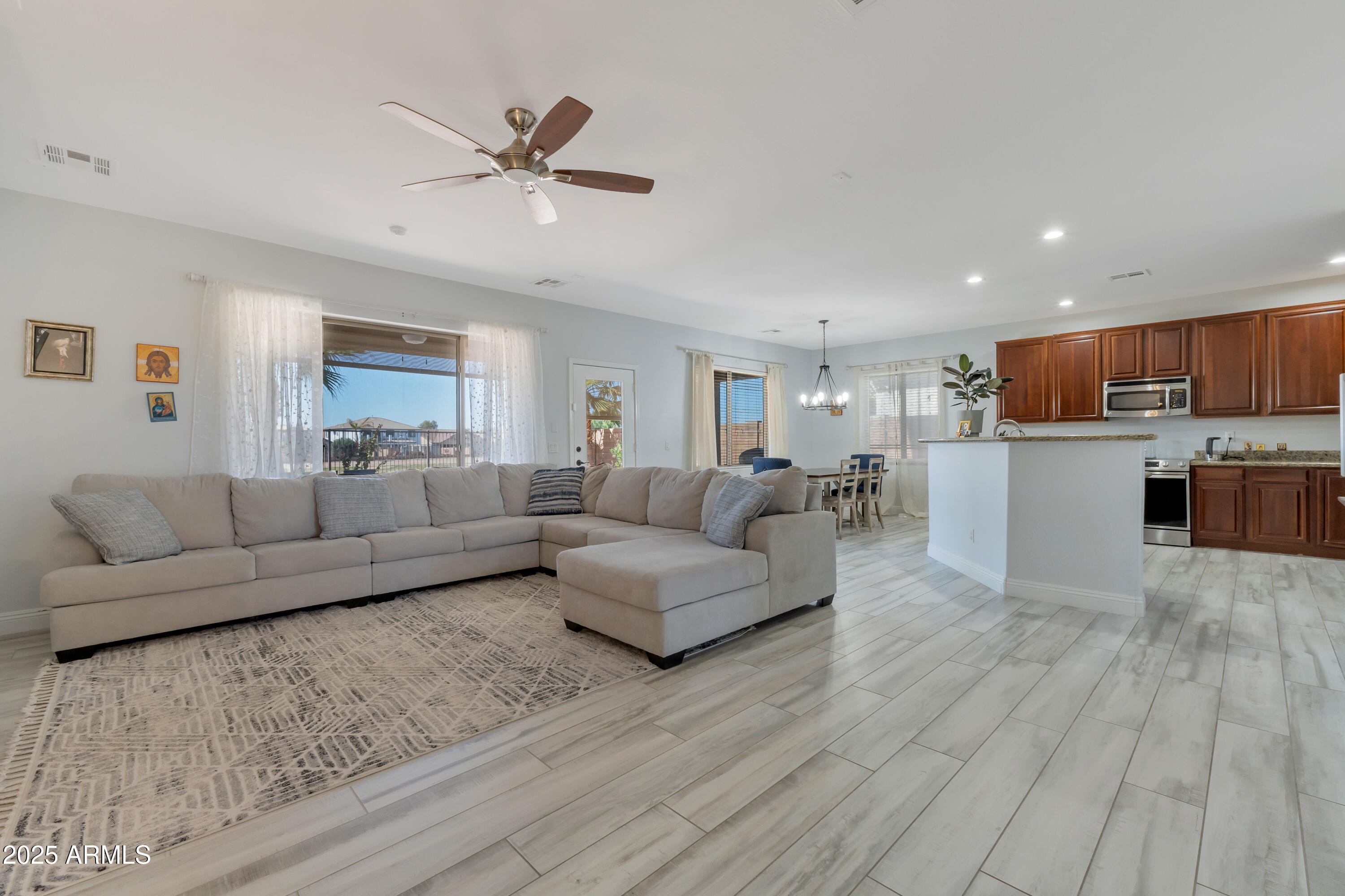 21385 E VIA DEL ORO --