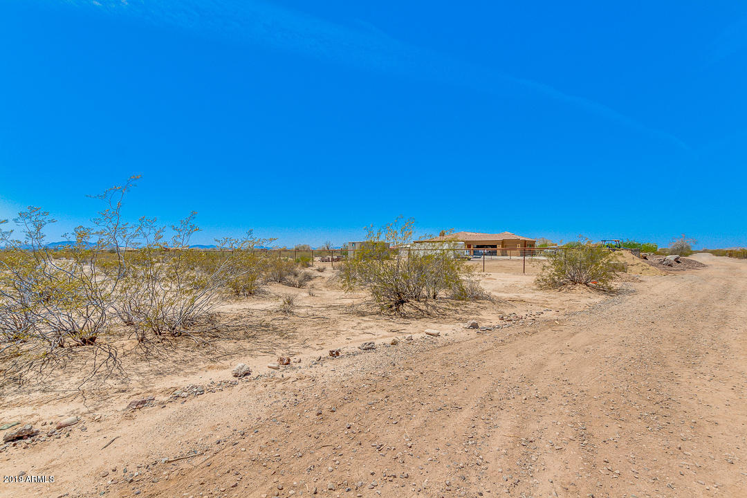 0 W Equestrian Street -/-/-