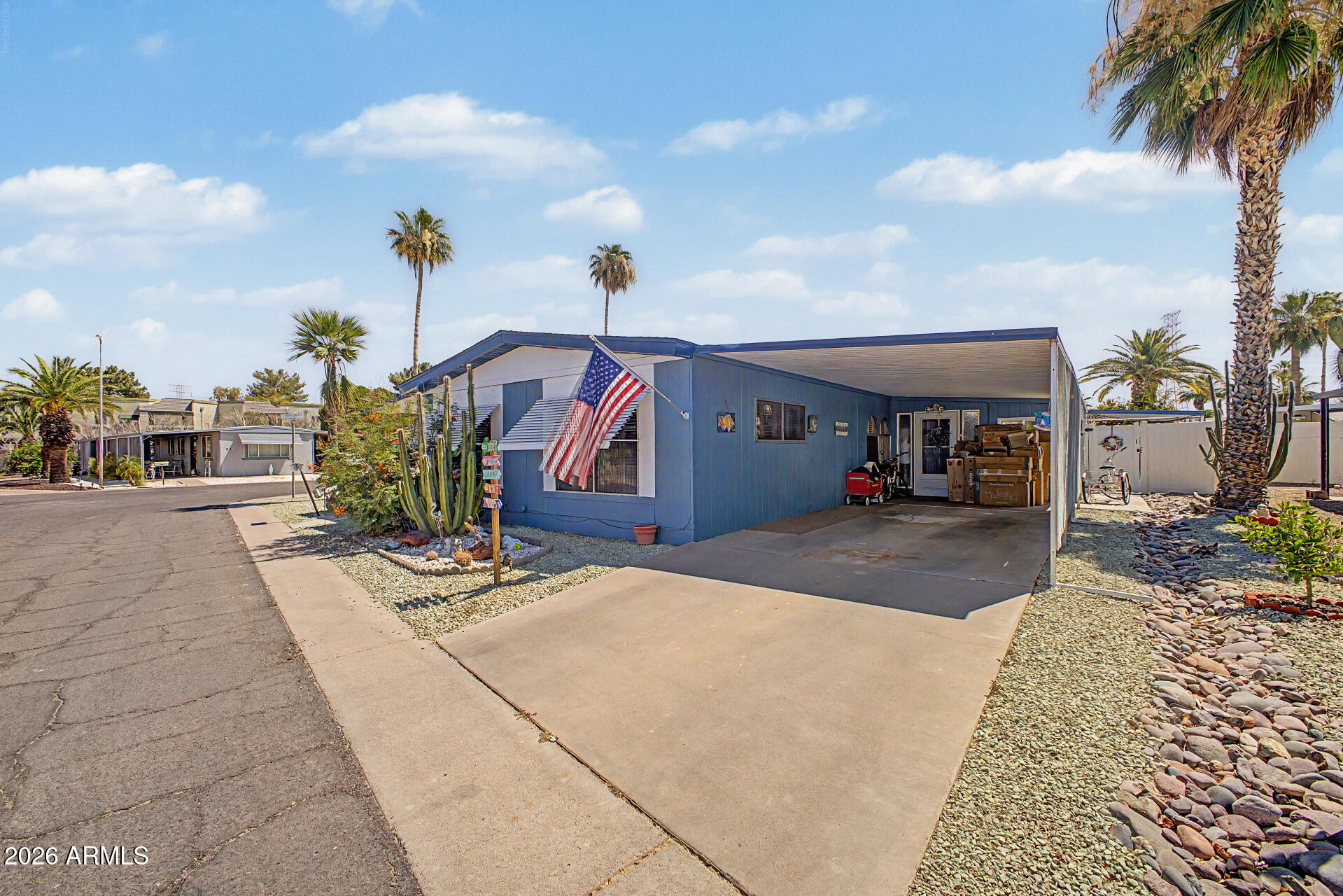120 N VAL VISTA Drive 250